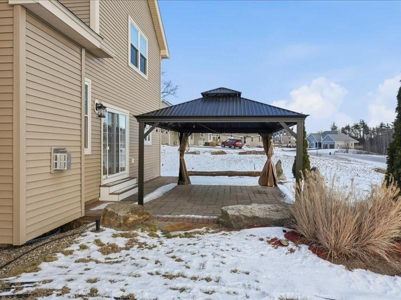 Pelham, New Hampshire, 03076, United States, 3 Bedrooms Bedrooms, ,3 BathroomsBathrooms,Residential,Active,2007919