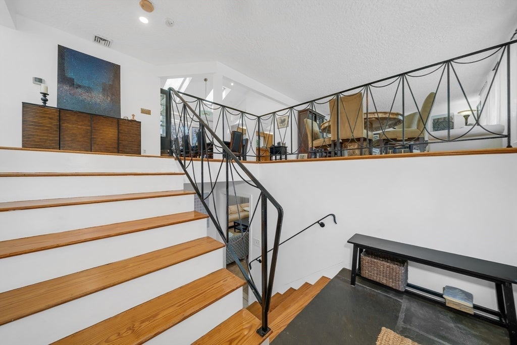 Weston, Massachusetts, 02493, United States, 5 Bedrooms Bedrooms, ,3 BathroomsBathrooms,Residential,Active,2044181