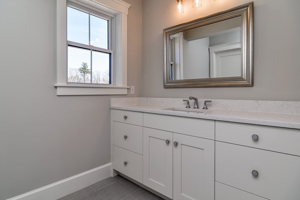 Hopkinton, Massachusetts, 01748, United States, 5 Bedrooms Bedrooms, ,6 BathroomsBathrooms,Residential,Active,1781577