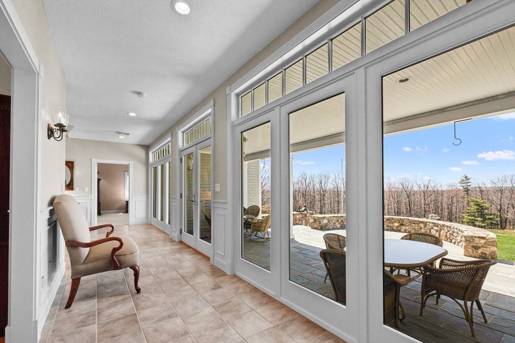 Pittsfield, New Hampshire, 03263, United States, 4 Bedrooms Bedrooms, ,5 BathroomsBathrooms,Residential,Active,1860238