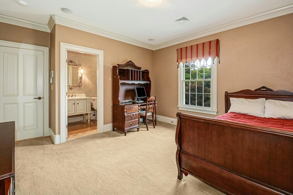 Hopkinton, Massachusetts, 01748, United States, 5 Bedrooms Bedrooms, ,8 BathroomsBathrooms,Residential,Active,1953005