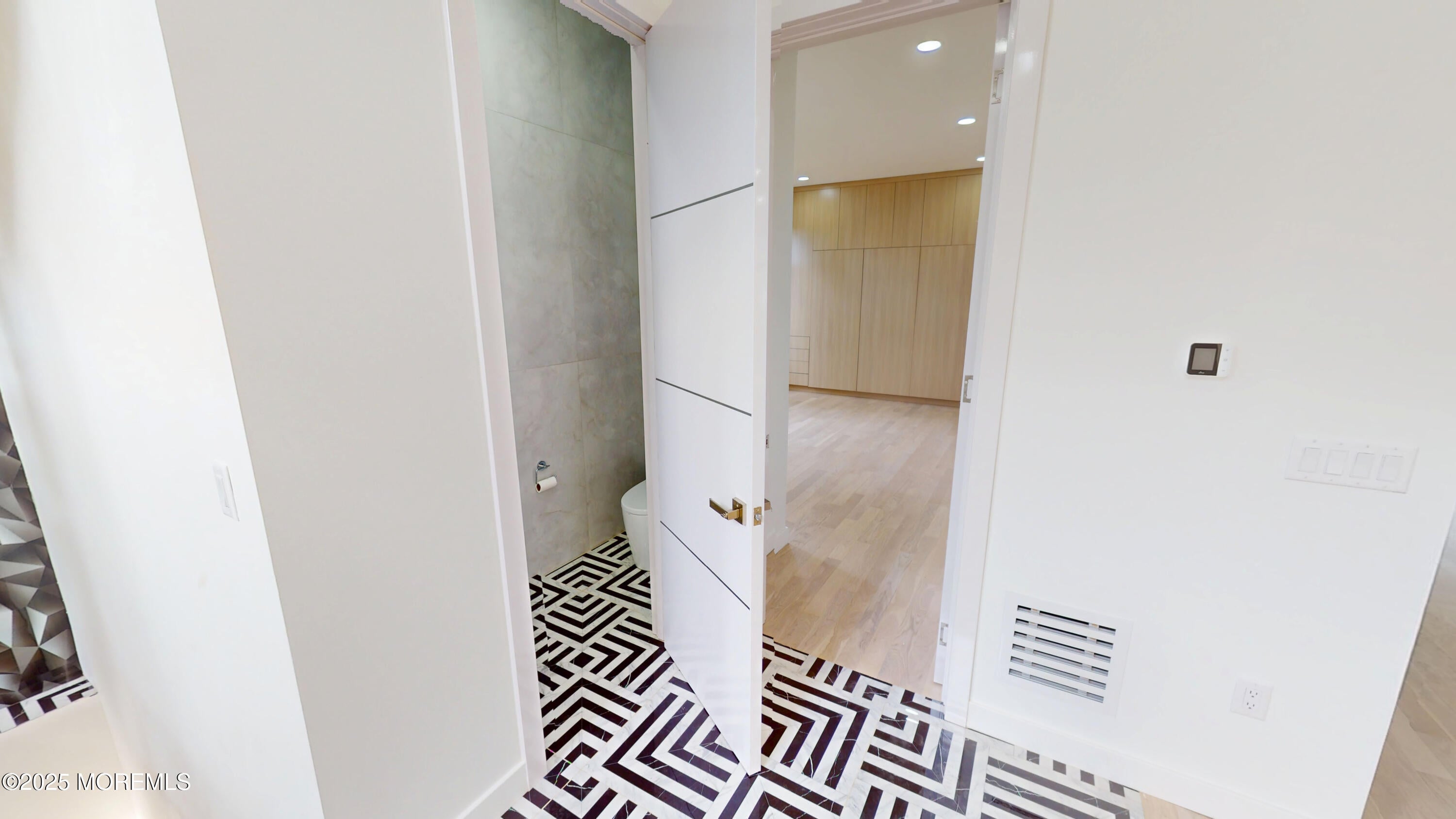 Marlboro, New Jersey, 07746, United States, 5 Bedrooms Bedrooms, ,5 BathroomsBathrooms,Residential,Active,1929654