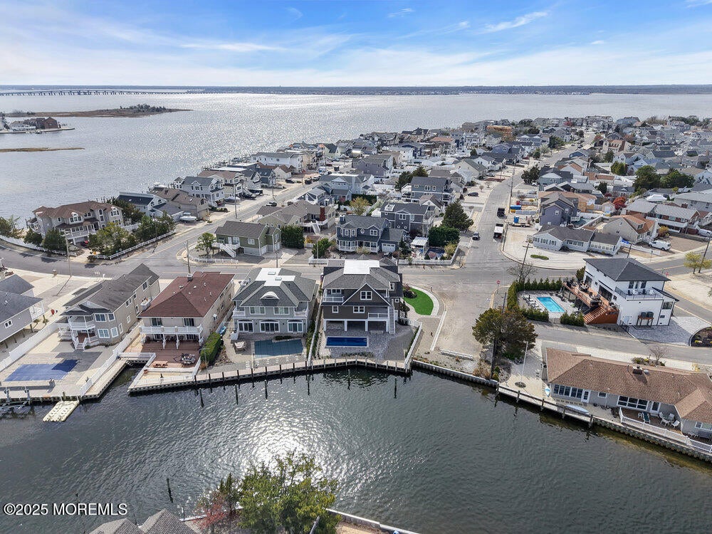 Lavallette, New Jersey, 08735, United States, 6 Bedrooms Bedrooms, ,6 BathroomsBathrooms,Residential,Active,1988716