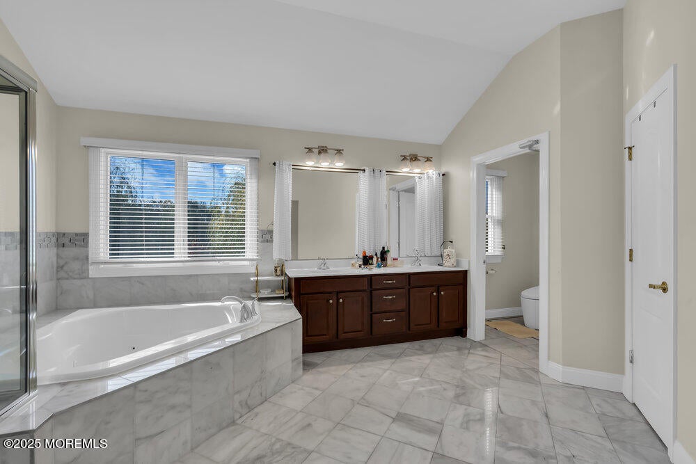 Toms River, New Jersey, 08753, United States, 5 Bedrooms Bedrooms, ,4 BathroomsBathrooms,Residential,Active,1989768