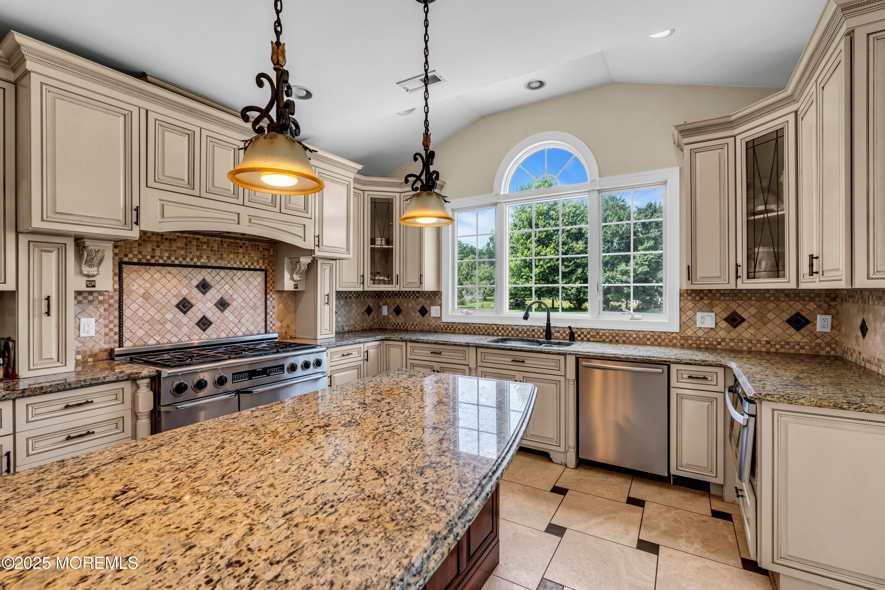 Farmingdale, New Jersey, 07727, United States, 4 Bedrooms Bedrooms, ,5 BathroomsBathrooms,Residential,Active,1868149