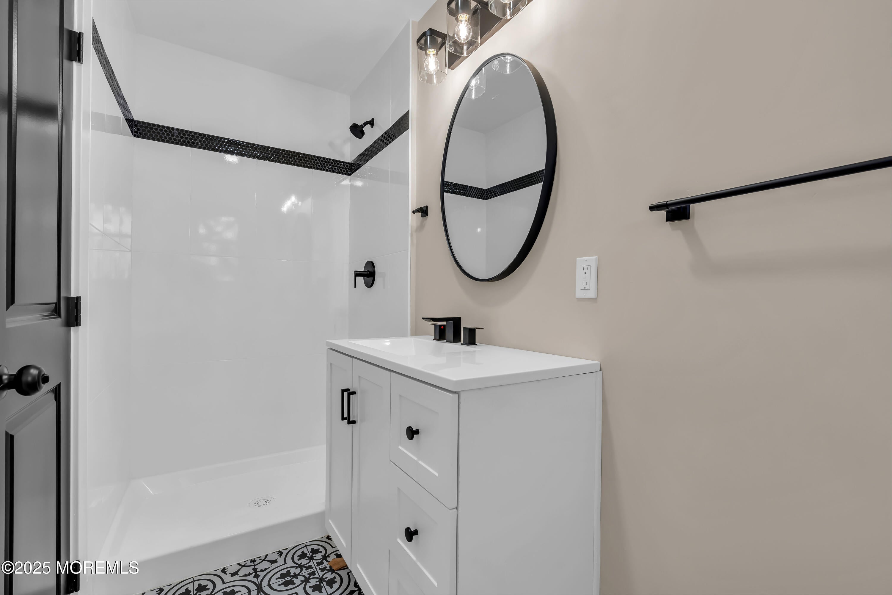 Asbury Park, New Jersey, 07712, United States, 6 Bedrooms Bedrooms, ,4 BathroomsBathrooms,Residential,Active,1929708