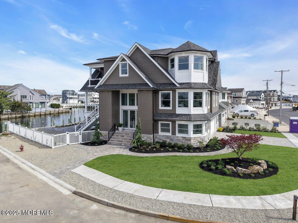 Lavallette, New Jersey, 08735, United States, 6 Bedrooms Bedrooms, ,6 BathroomsBathrooms,Residential,Active,1988716