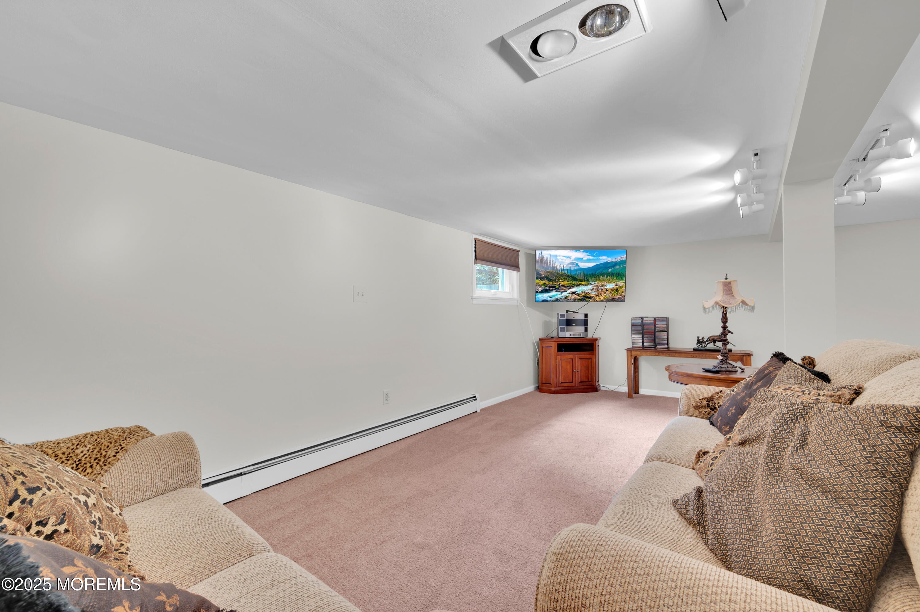 Freehold, New Jersey, 07728, United States, 3 Bedrooms Bedrooms, ,3 BathroomsBathrooms,Residential,Active,1922276
