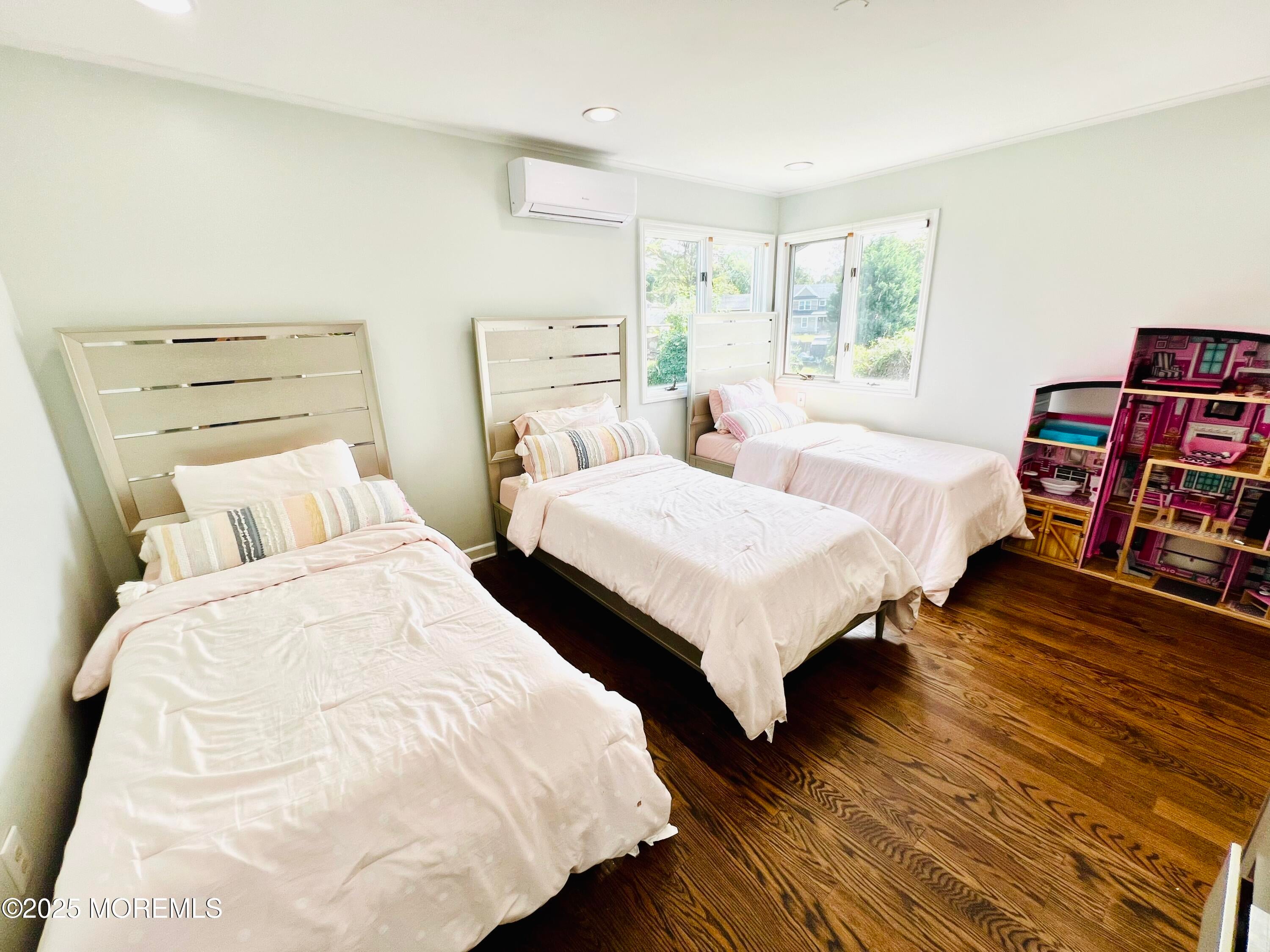 West Long Branch, New Jersey, 07764, United States, 5 Bedrooms Bedrooms, ,2 BathroomsBathrooms,Residential,Active,1926670