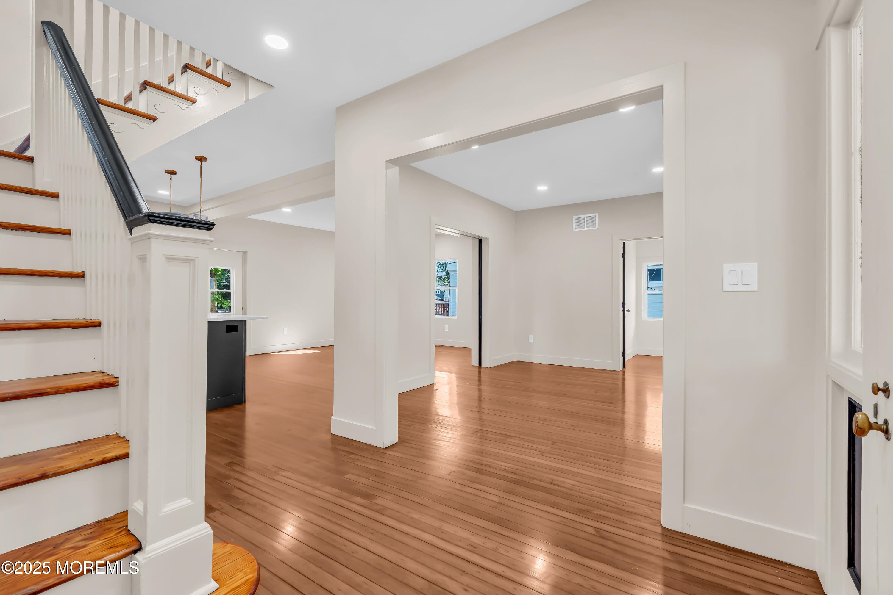 Asbury Park, New Jersey, 07712, United States, 6 Bedrooms Bedrooms, ,4 BathroomsBathrooms,Residential,Active,1929708