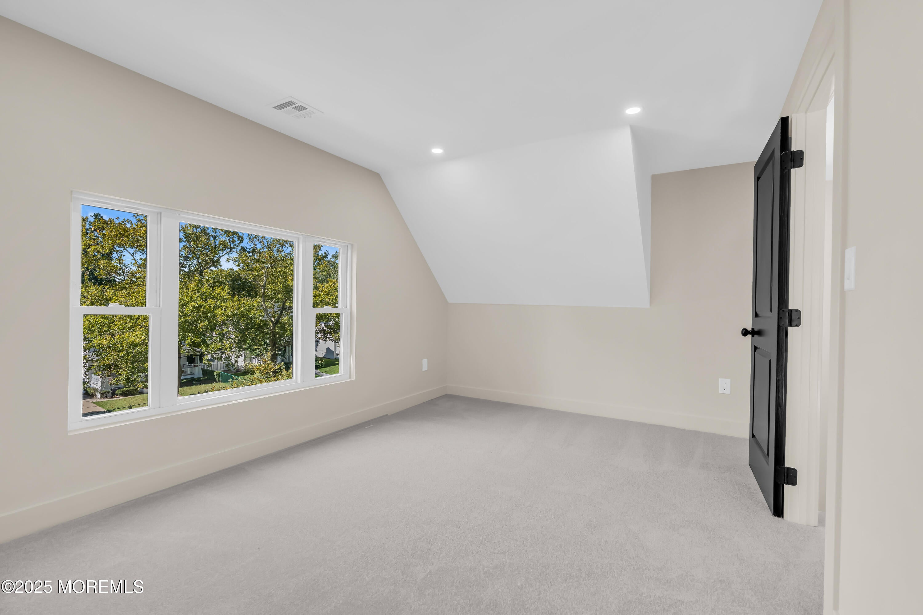 Asbury Park, New Jersey, 07712, United States, 6 Bedrooms Bedrooms, ,4 BathroomsBathrooms,Residential,Active,1929708