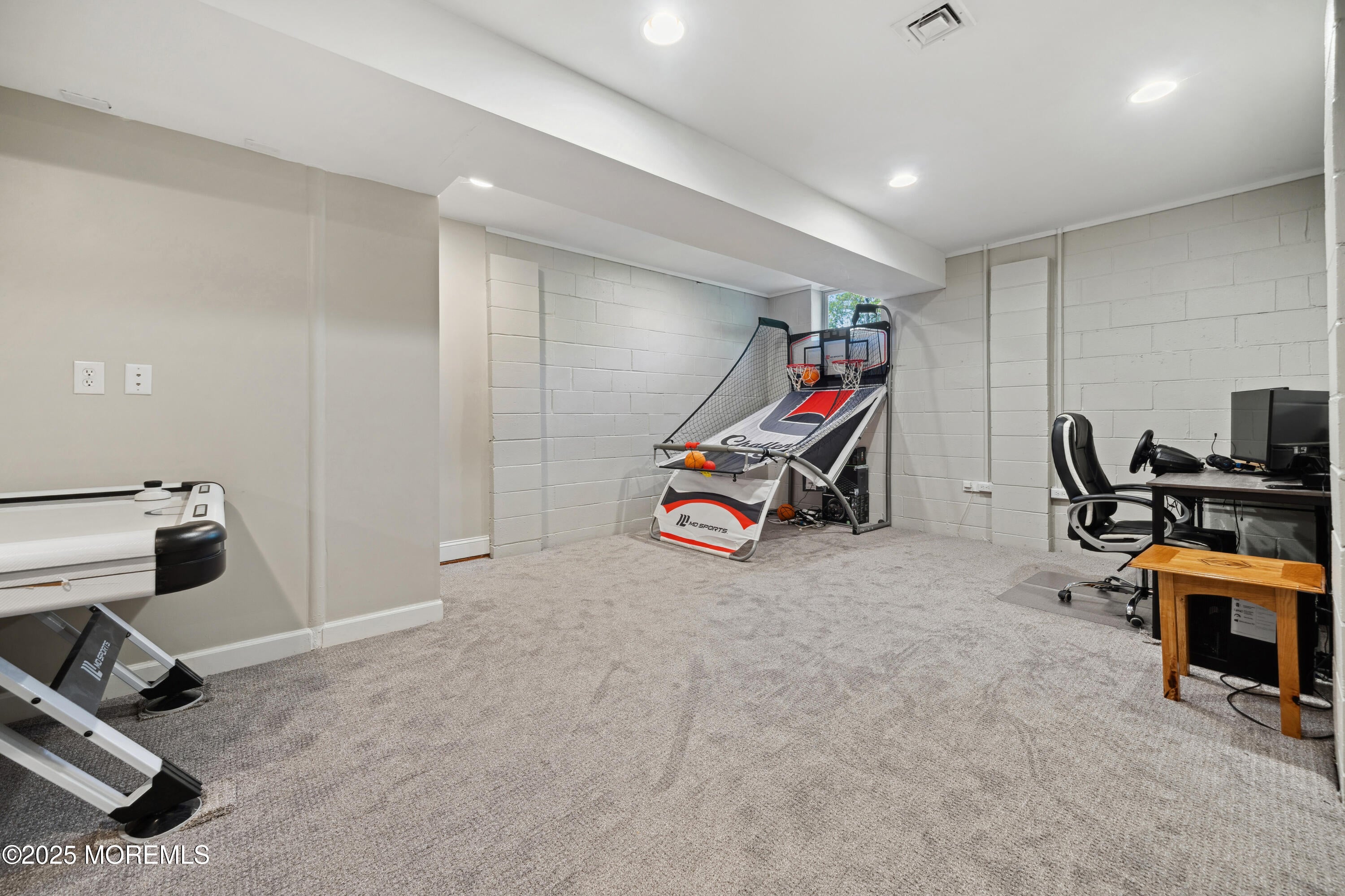 Howell, New Jersey, 07731, United States, 4 Bedrooms Bedrooms, ,3 BathroomsBathrooms,Residential,Active,1903222