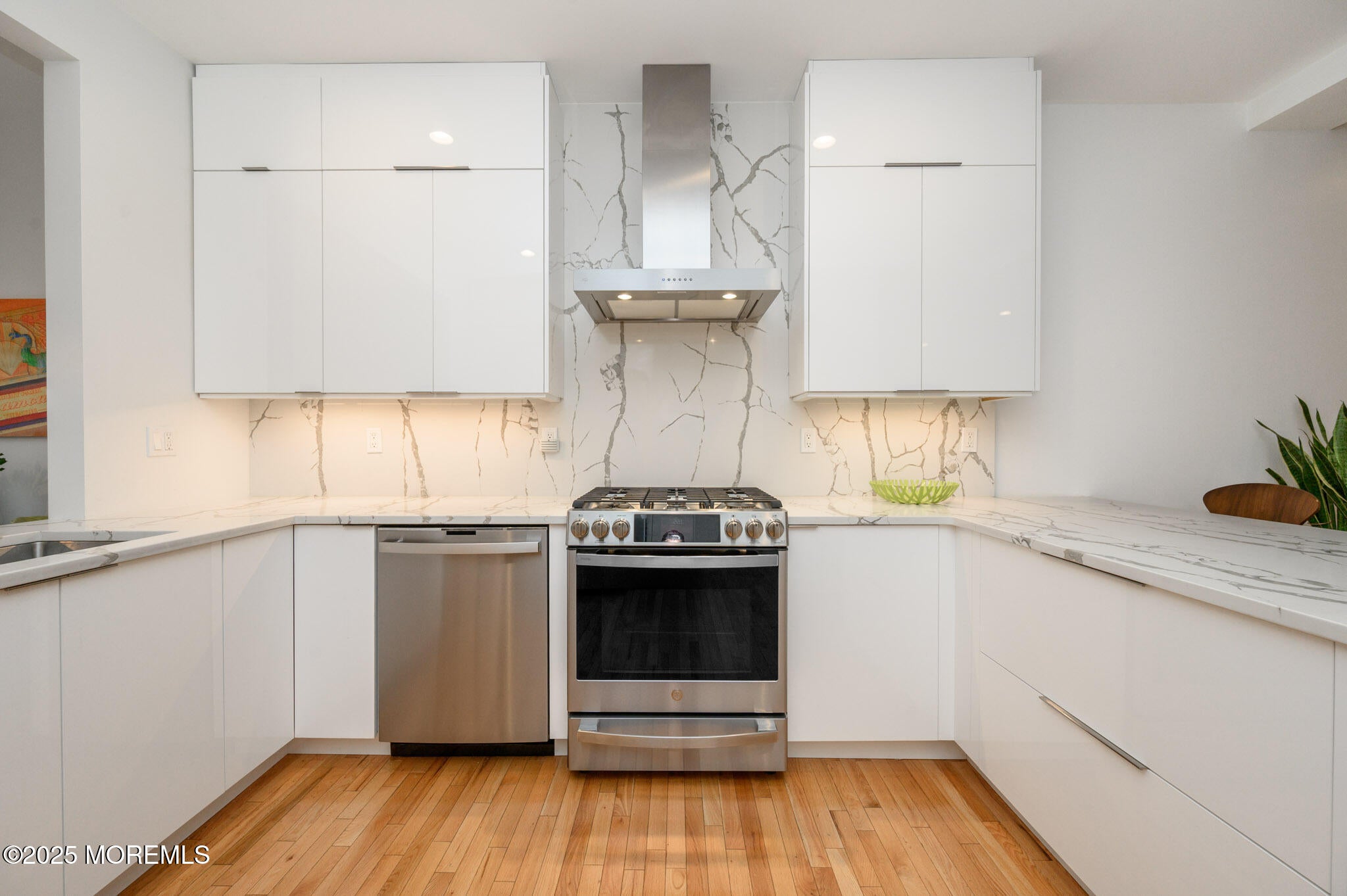 Long Branch, New Jersey, 07740, United States, 3 Bedrooms Bedrooms, ,3 BathroomsBathrooms,Residential,Active,1992292