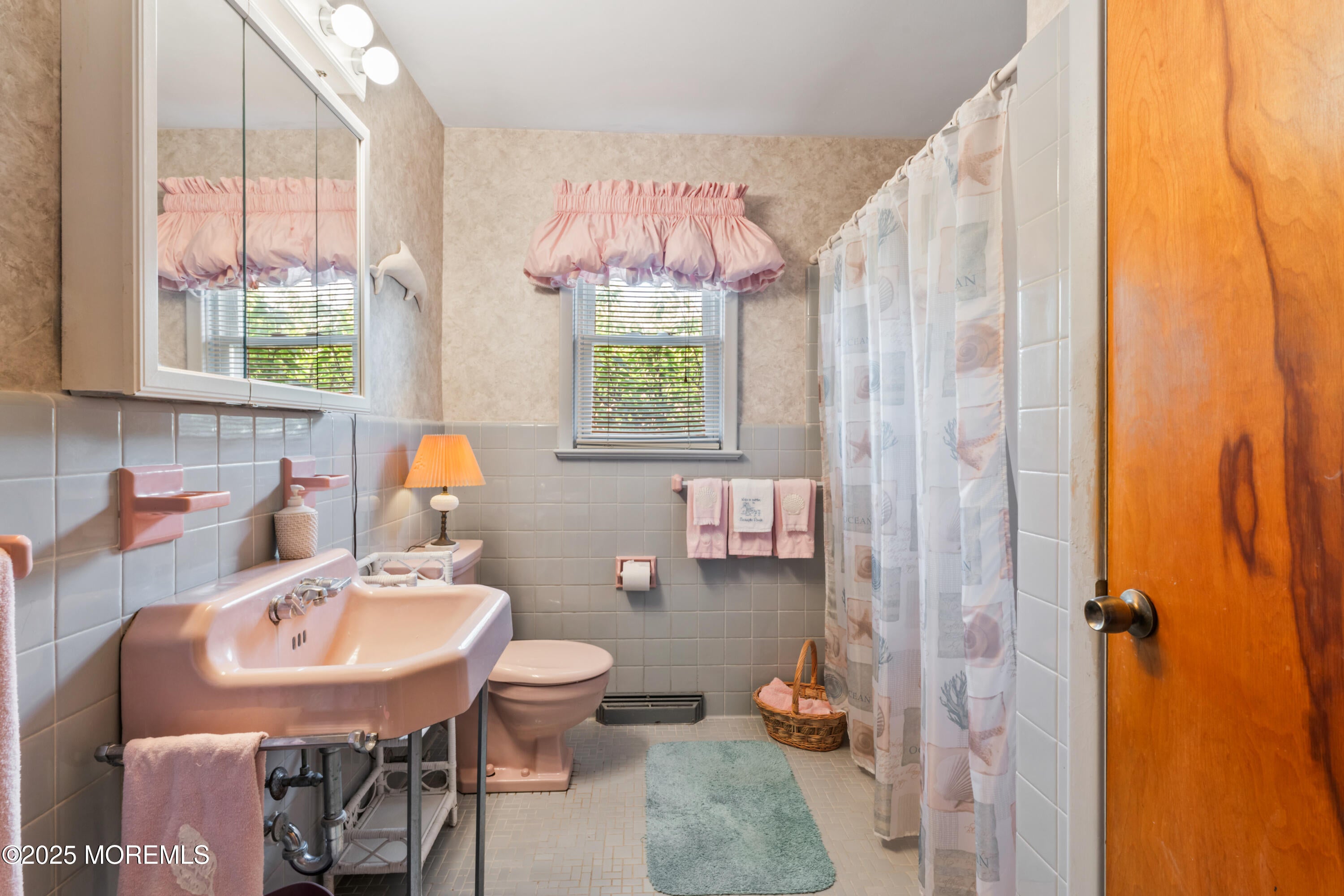 Seaside Park, New Jersey, 08752, United States, 3 Bedrooms Bedrooms, ,2 BathroomsBathrooms,Residential,Active,1992241