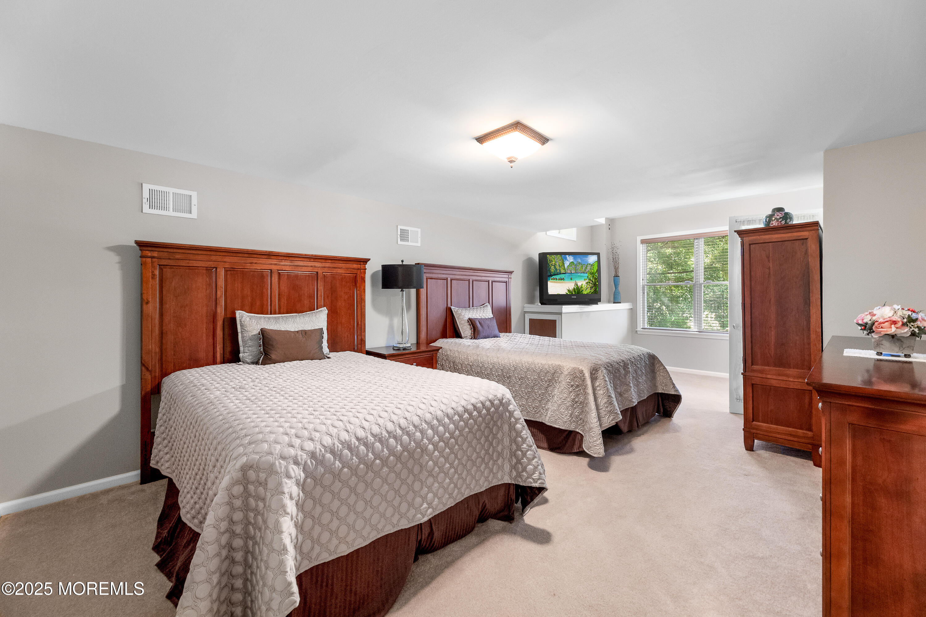 Millstone, New Jersey, 08510, United States, 5 Bedrooms Bedrooms, ,6 BathroomsBathrooms,Residential,Active,1954020