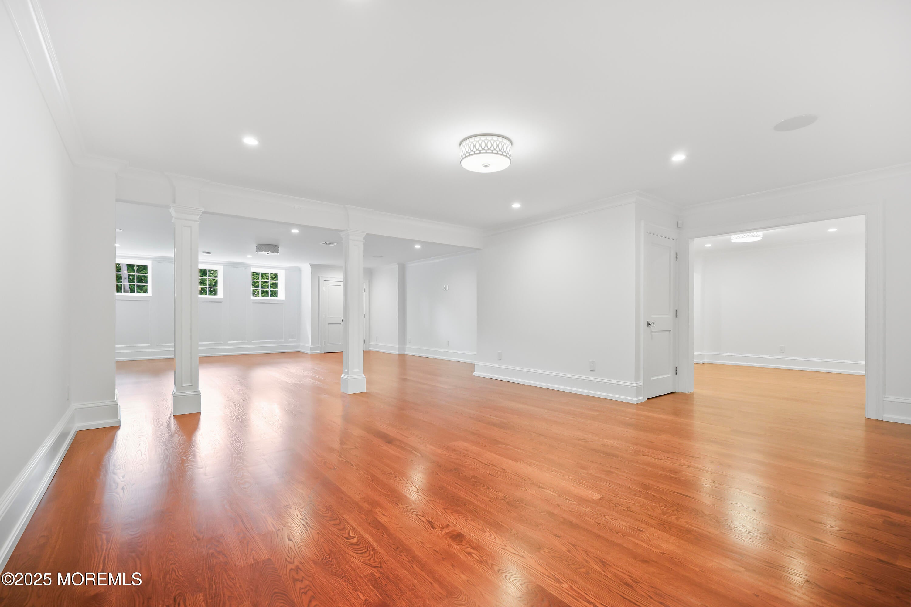 Rumson, New Jersey, 07760, United States, 6 Bedrooms Bedrooms, ,7 BathroomsBathrooms,Residential,Active,1904739