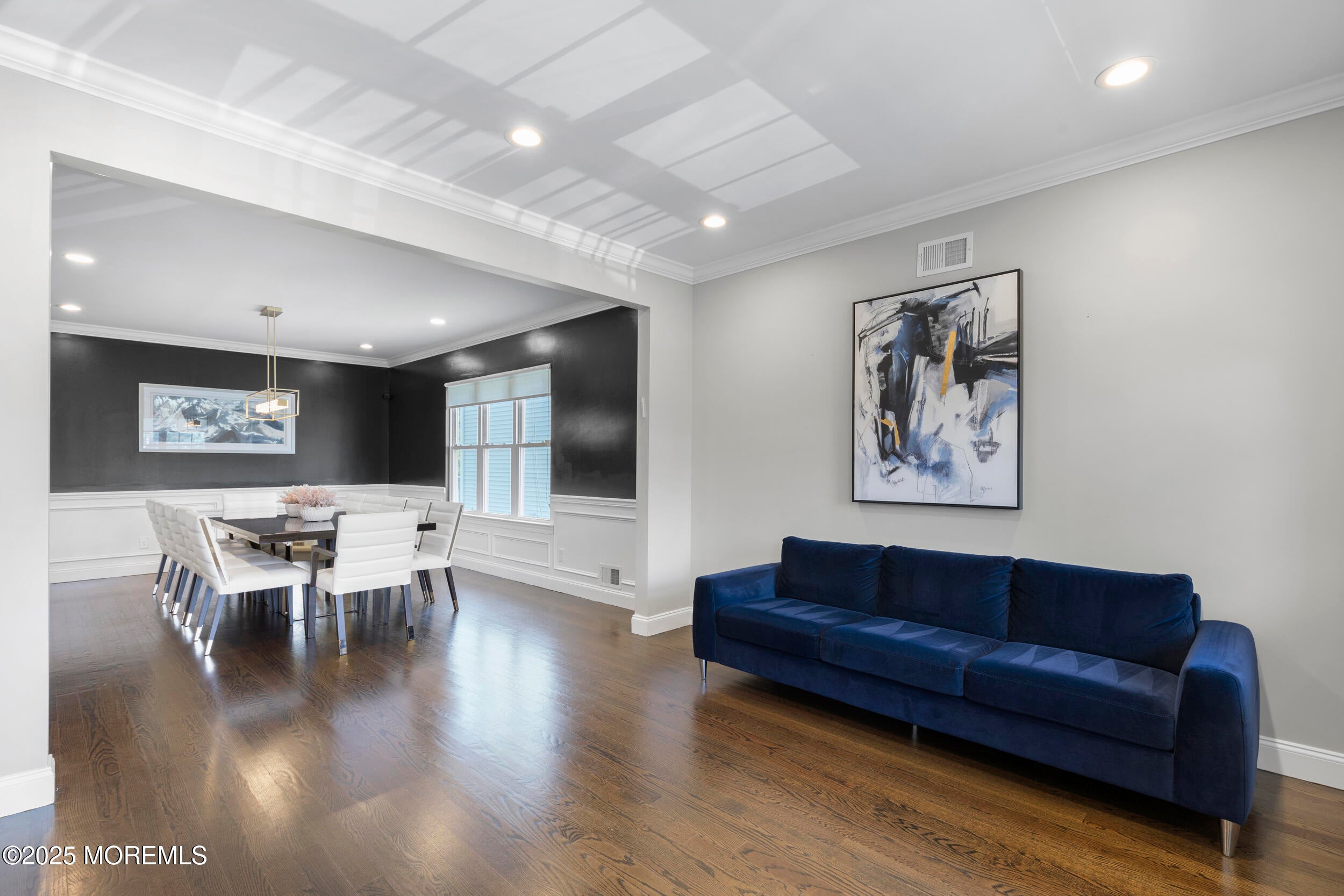 Lakewood, New Jersey, 08701, United States, 10 Bedrooms Bedrooms, ,6 BathroomsBathrooms,Residential,Pending,1973270