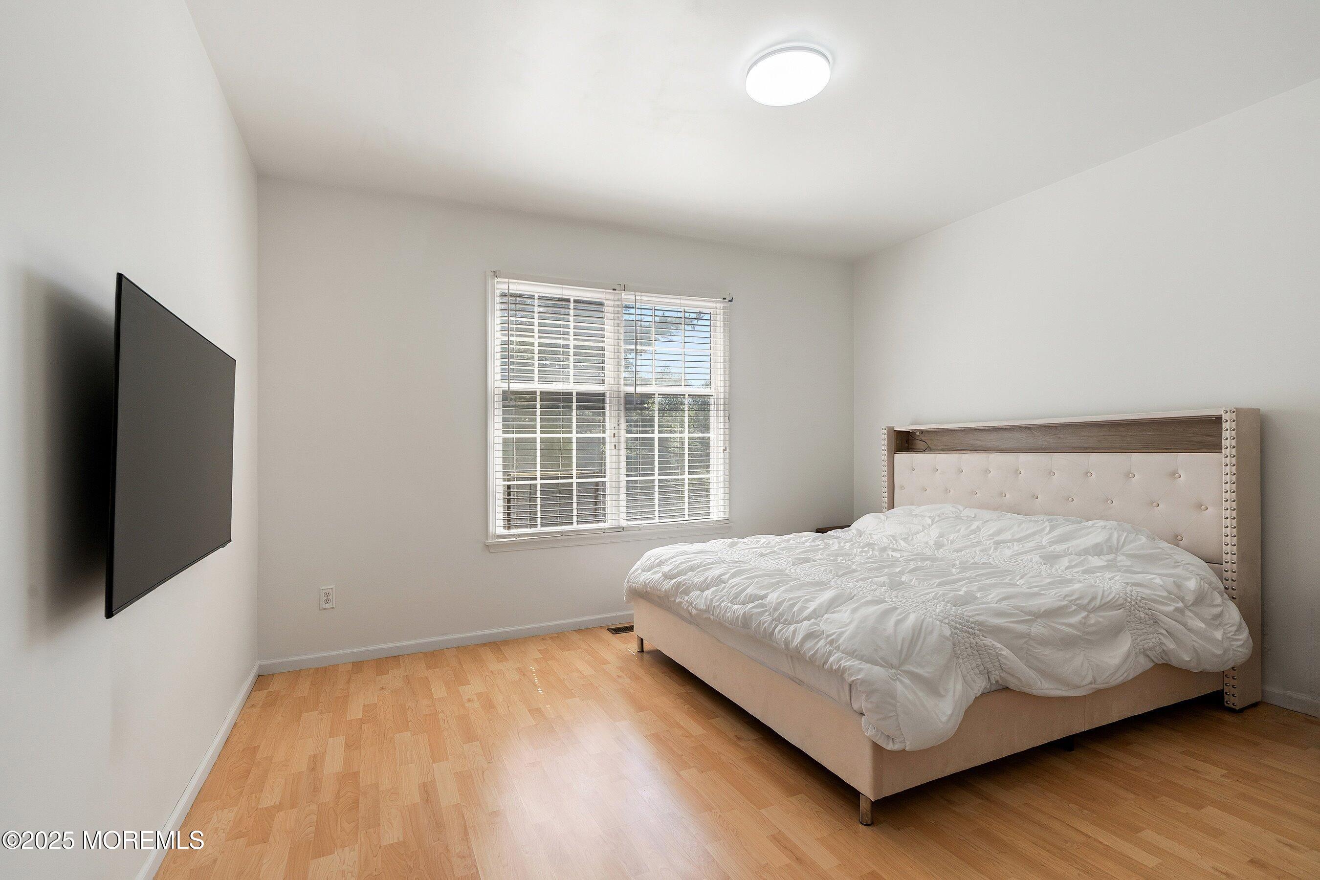 Manasquan, New Jersey, 08736, United States, 6 Bedrooms Bedrooms, ,5 BathroomsBathrooms,Residential,Active,1936615