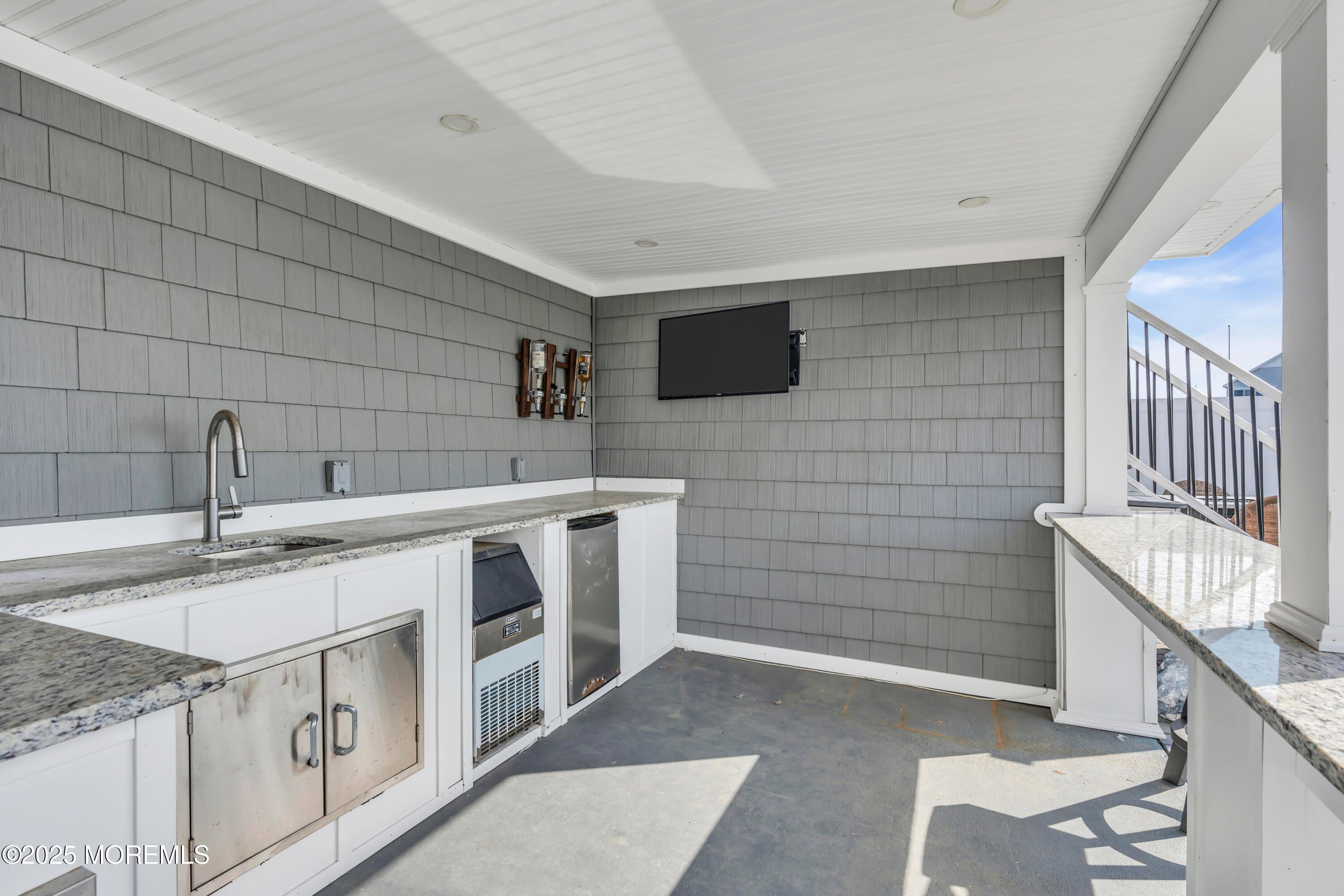 Toms River, New Jersey, 08753, United States, 5 Bedrooms Bedrooms, ,3 BathroomsBathrooms,Residential,Active,1952599