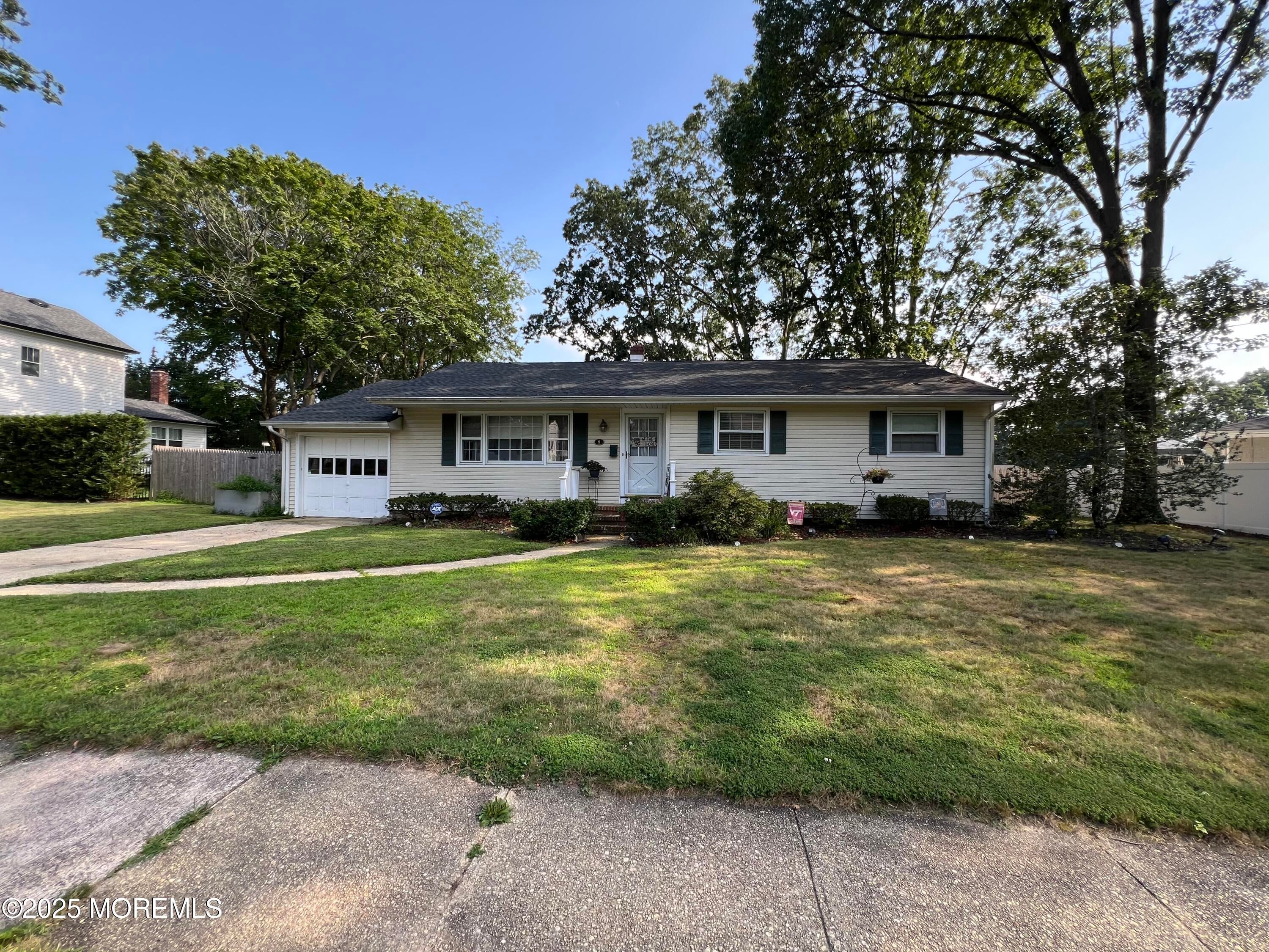 Oakhurst, New Jersey, 07755, United States, 4 Bedrooms Bedrooms, ,2 BathroomsBathrooms,Residential,Active,1905065