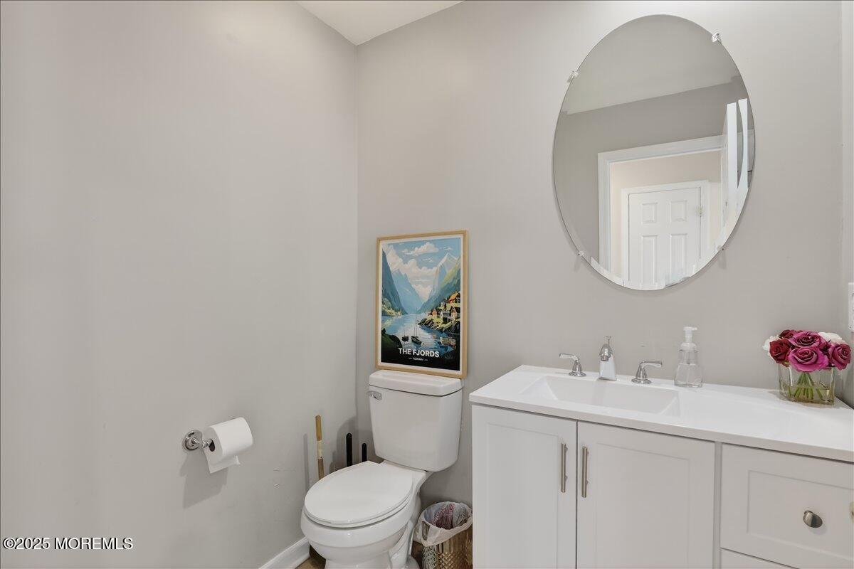 Manalapan, New Jersey, 07726, United States, 4 Bedrooms Bedrooms, ,4 BathroomsBathrooms,Residential,Active,1999930