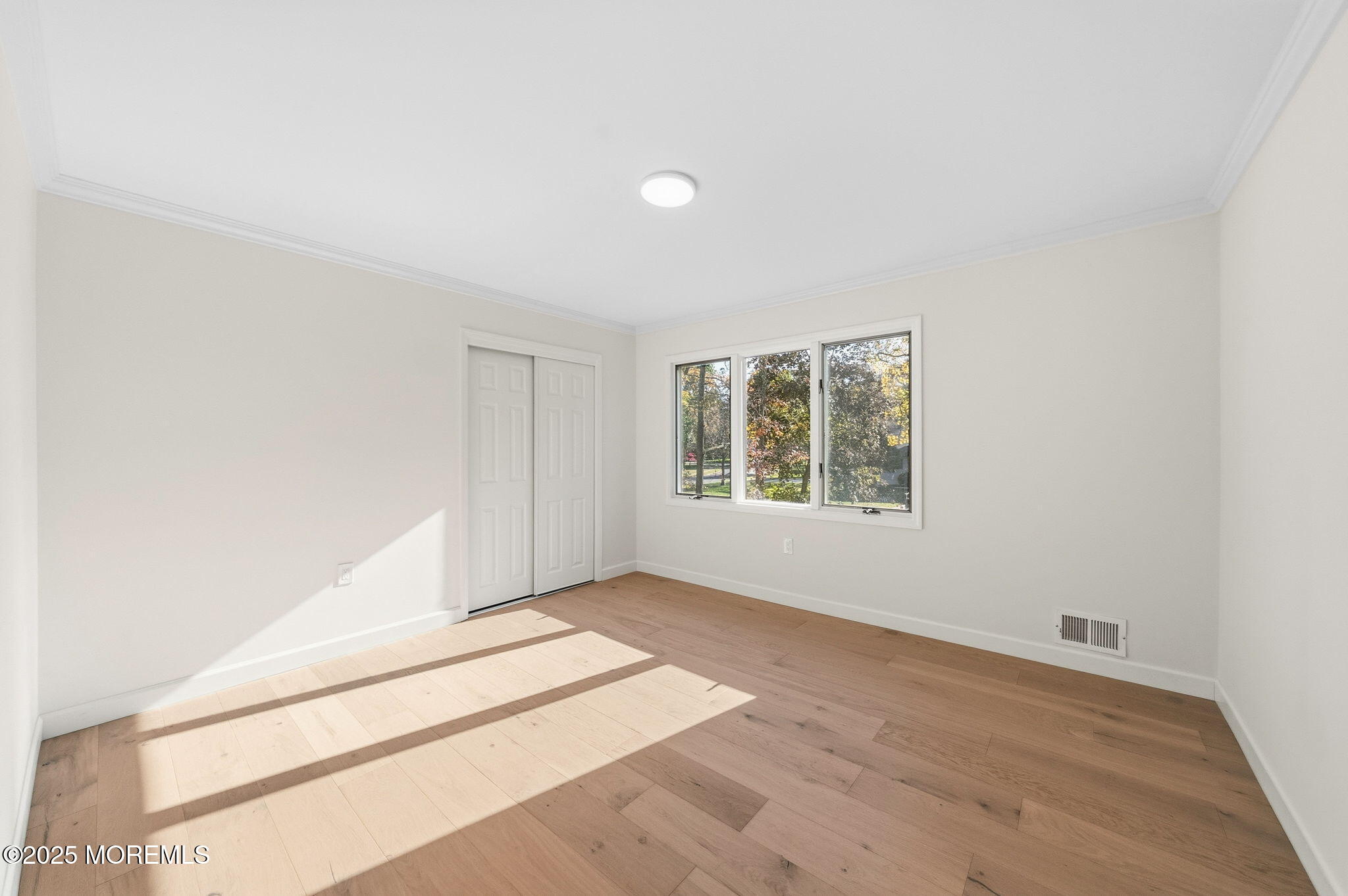 Manalapan, New Jersey, 07726, United States, 5 Bedrooms Bedrooms, ,4 BathroomsBathrooms,Residential,Active,1969663