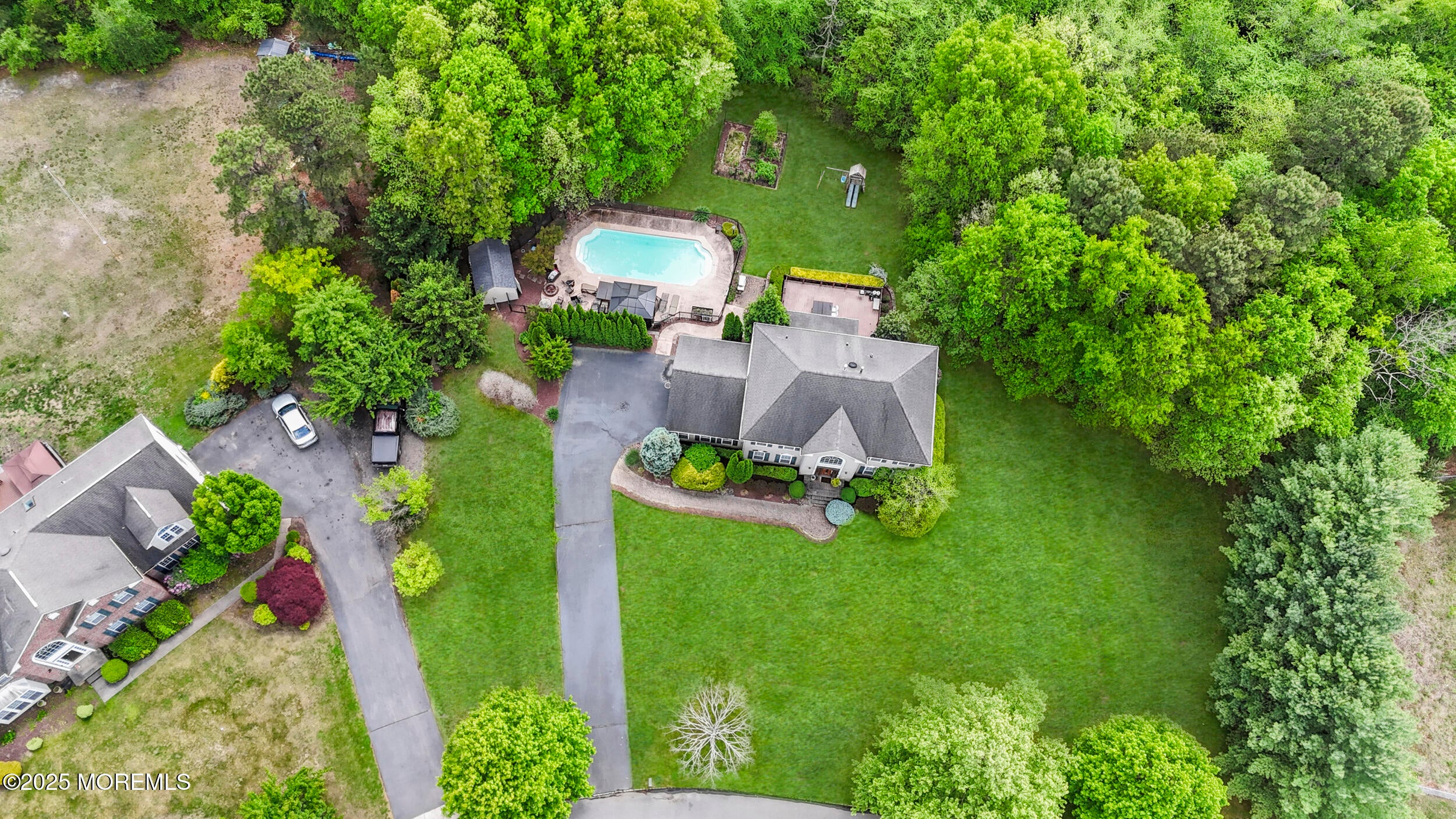 Jackson, New Jersey, 08527, United States, 5 Bedrooms Bedrooms, ,3 BathroomsBathrooms,Residential,Active,1973348