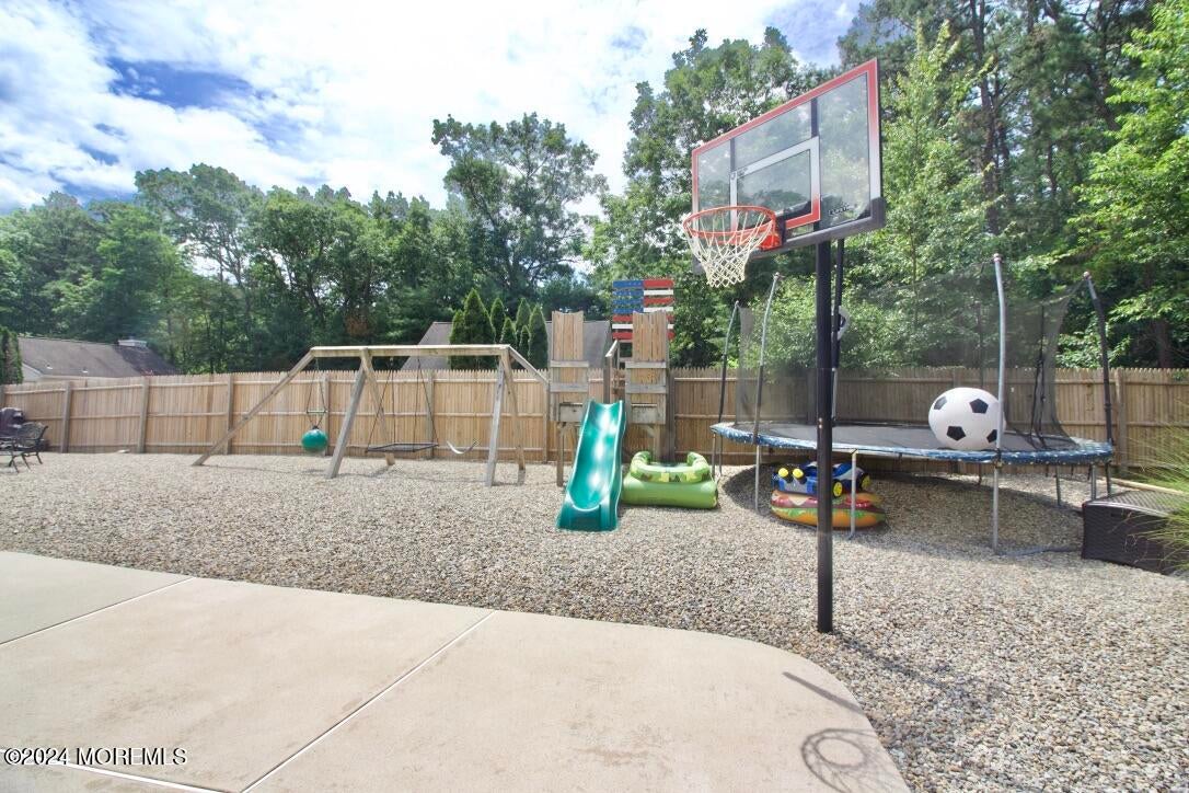 Jackson, New Jersey, 08527, United States, 4 Bedrooms Bedrooms, ,4 BathroomsBathrooms,Residential,Active,1992240