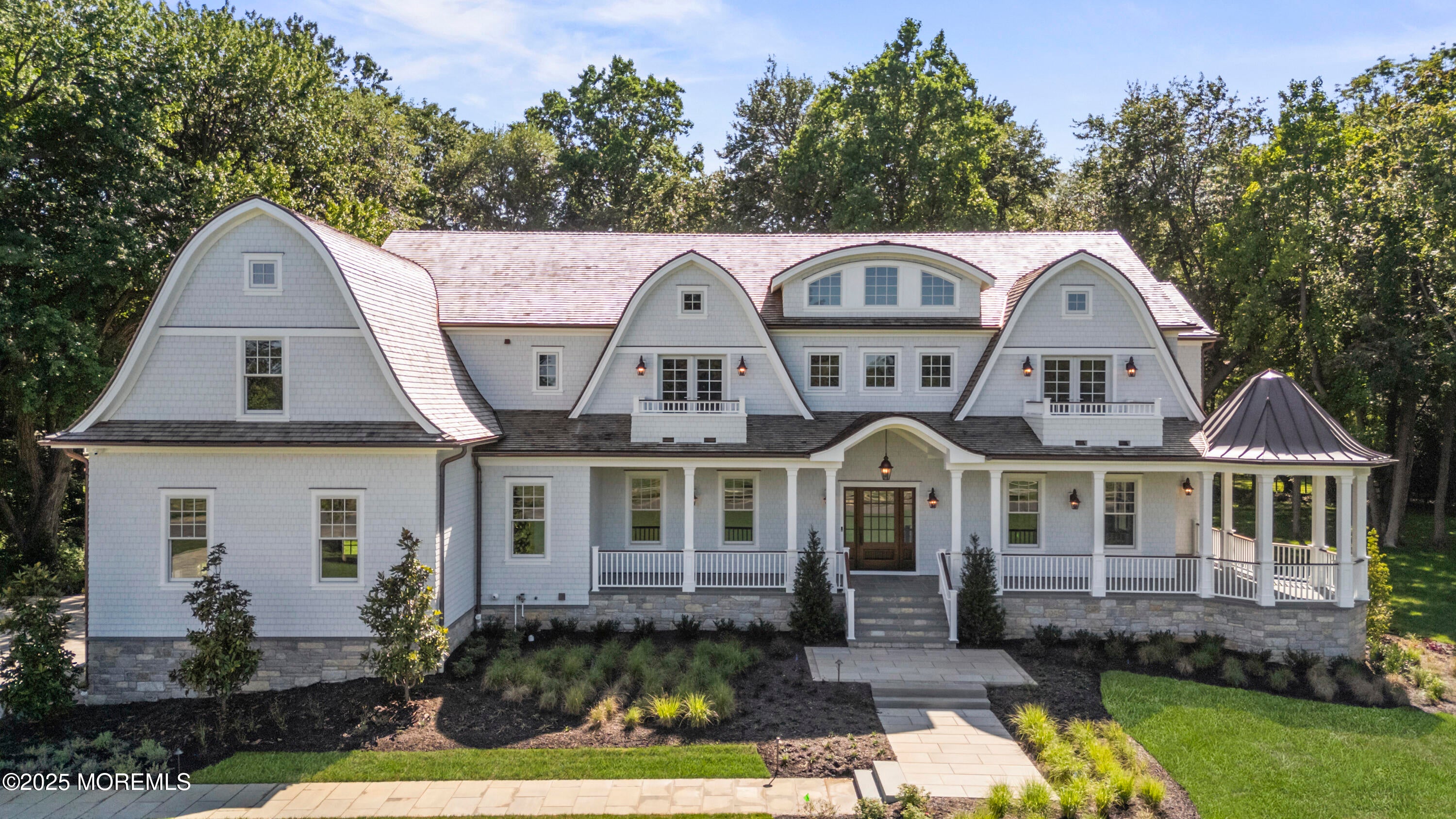 Rumson, New Jersey, 07760, United States, 6 Bedrooms Bedrooms, ,7 BathroomsBathrooms,Residential,Active,1904739