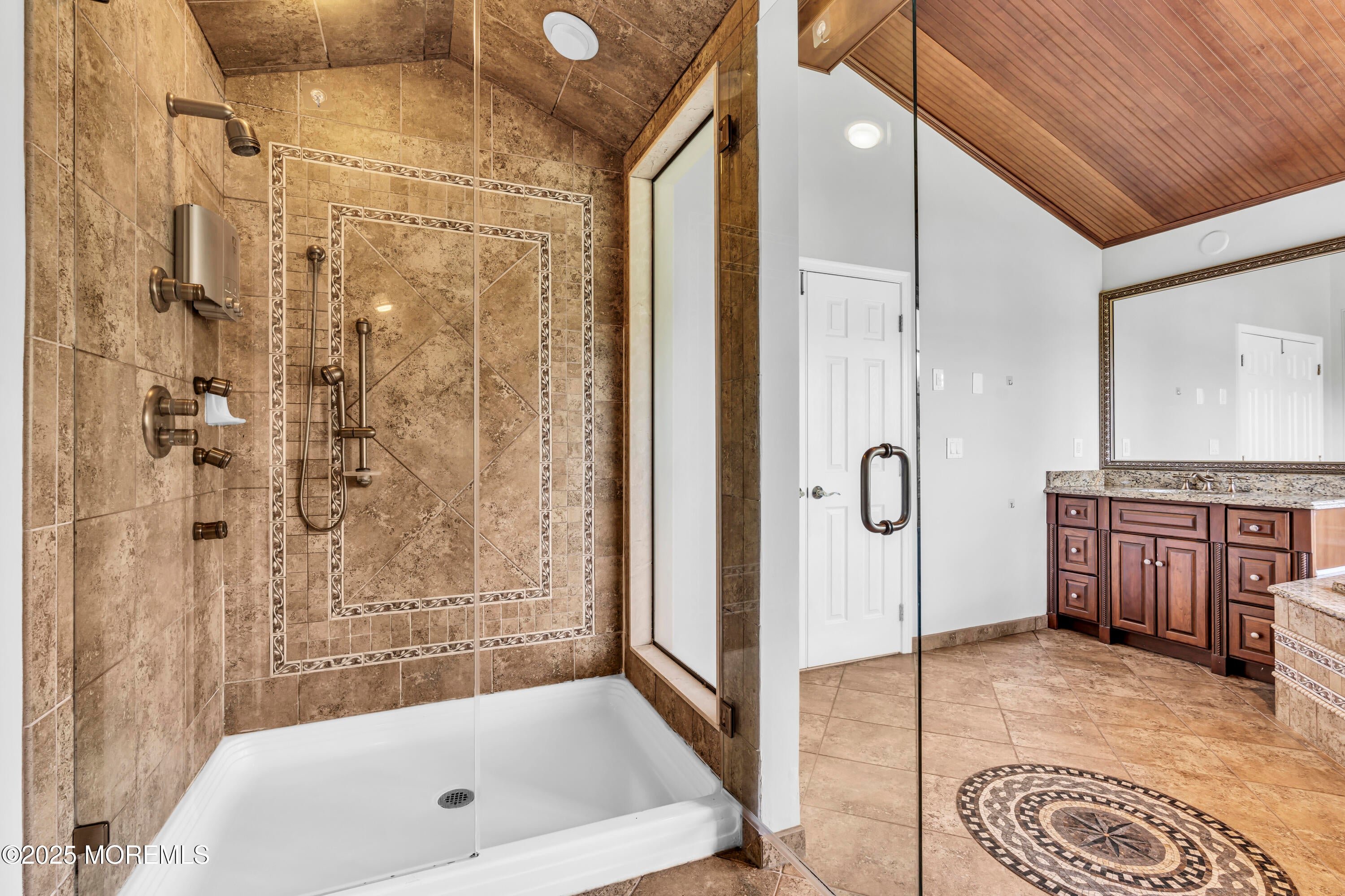 Farmingdale, New Jersey, 07727, United States, 4 Bedrooms Bedrooms, ,5 BathroomsBathrooms,Residential,Active,1868149