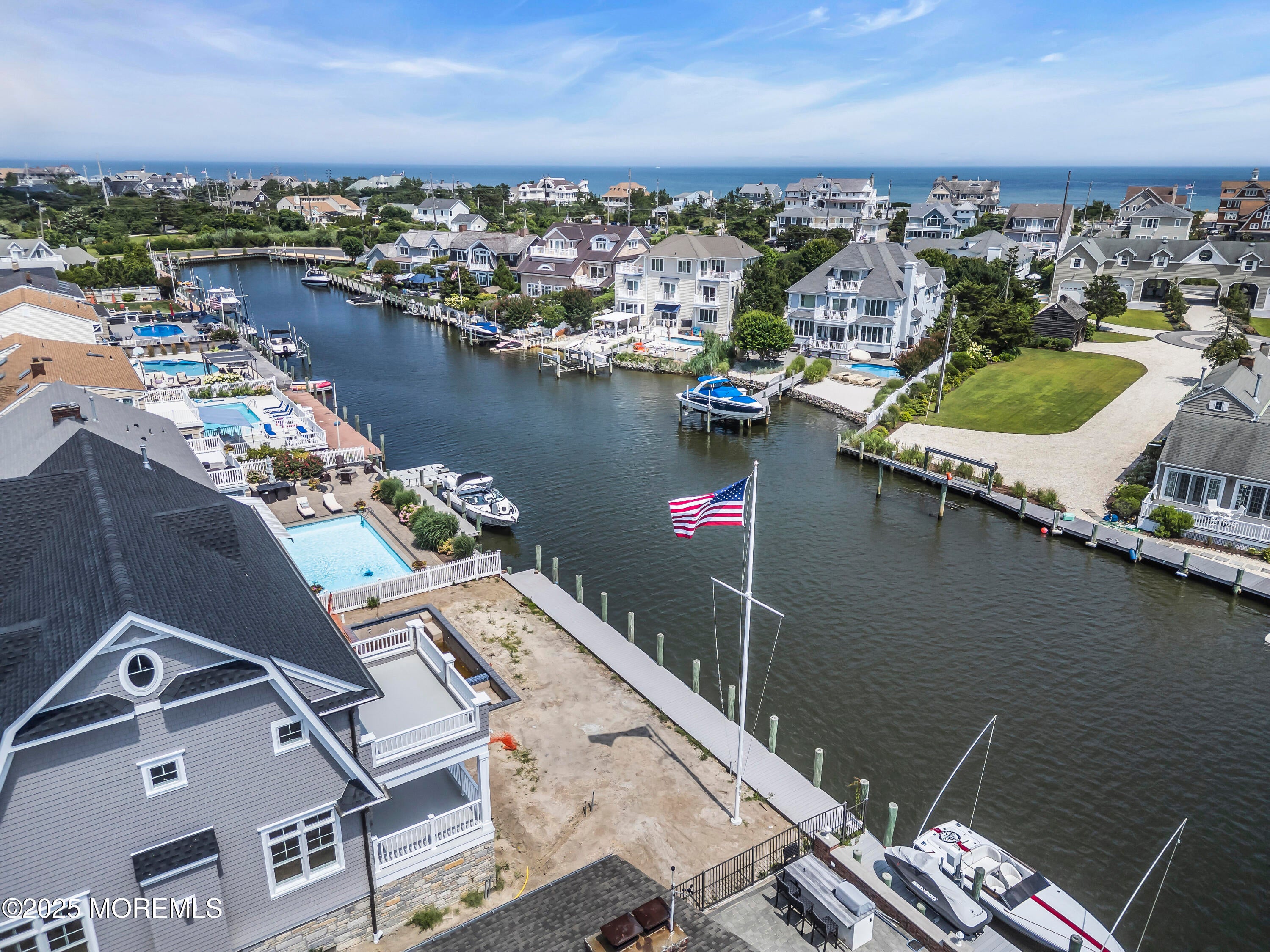 Mantoloking, New Jersey, 08738, United States, 6 Bedrooms Bedrooms, ,6 BathroomsBathrooms,Residential,Active,1904143