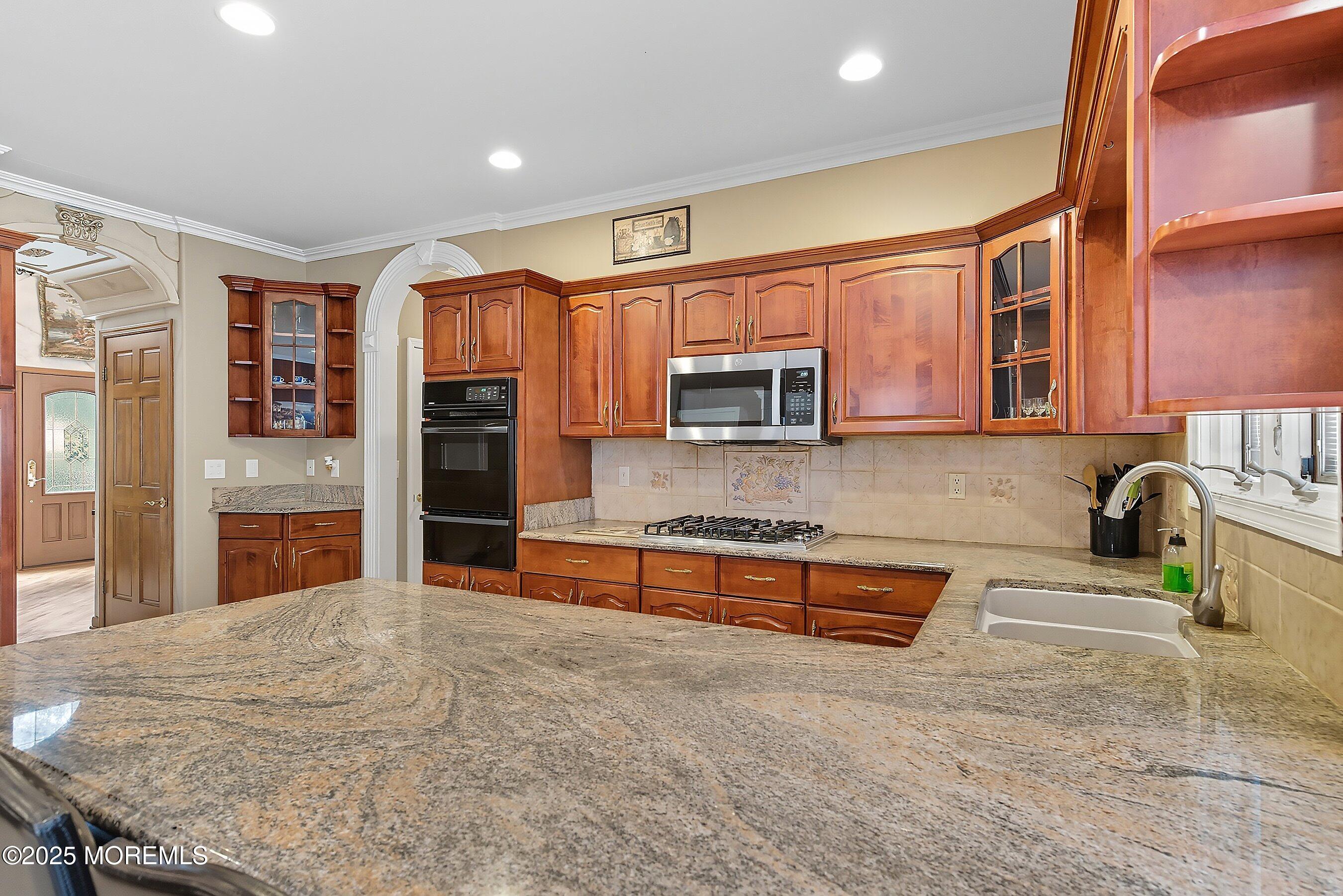 Manalapan, New Jersey, 07726, United States, 5 Bedrooms Bedrooms, ,3 BathroomsBathrooms,Residential,Active,1952450