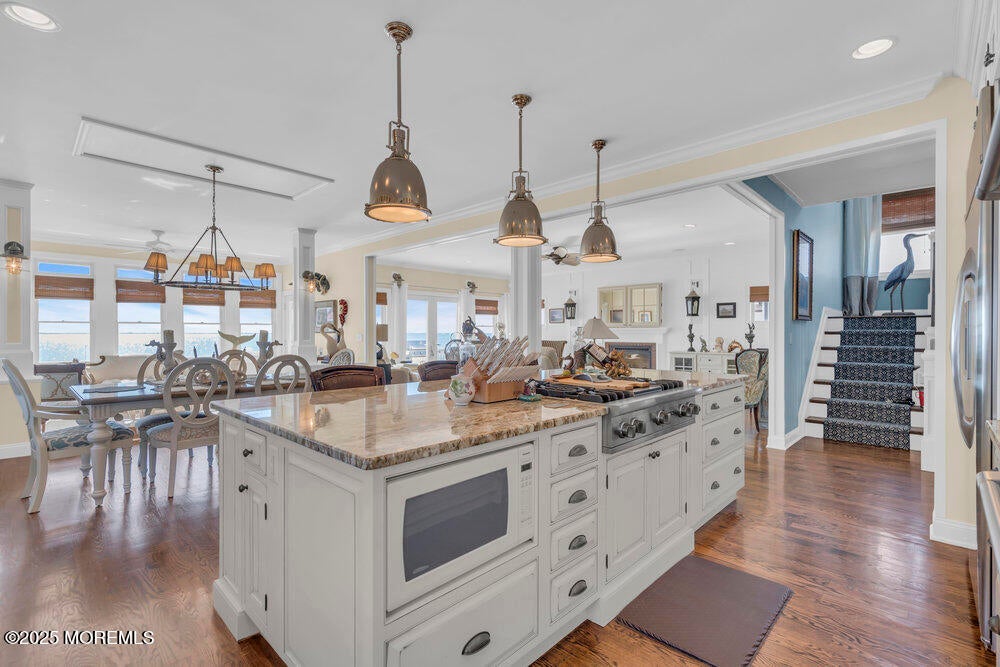 Waretown, New Jersey, 08758, United States, 4 Bedrooms Bedrooms, ,5 BathroomsBathrooms,Residential,Active,1926919