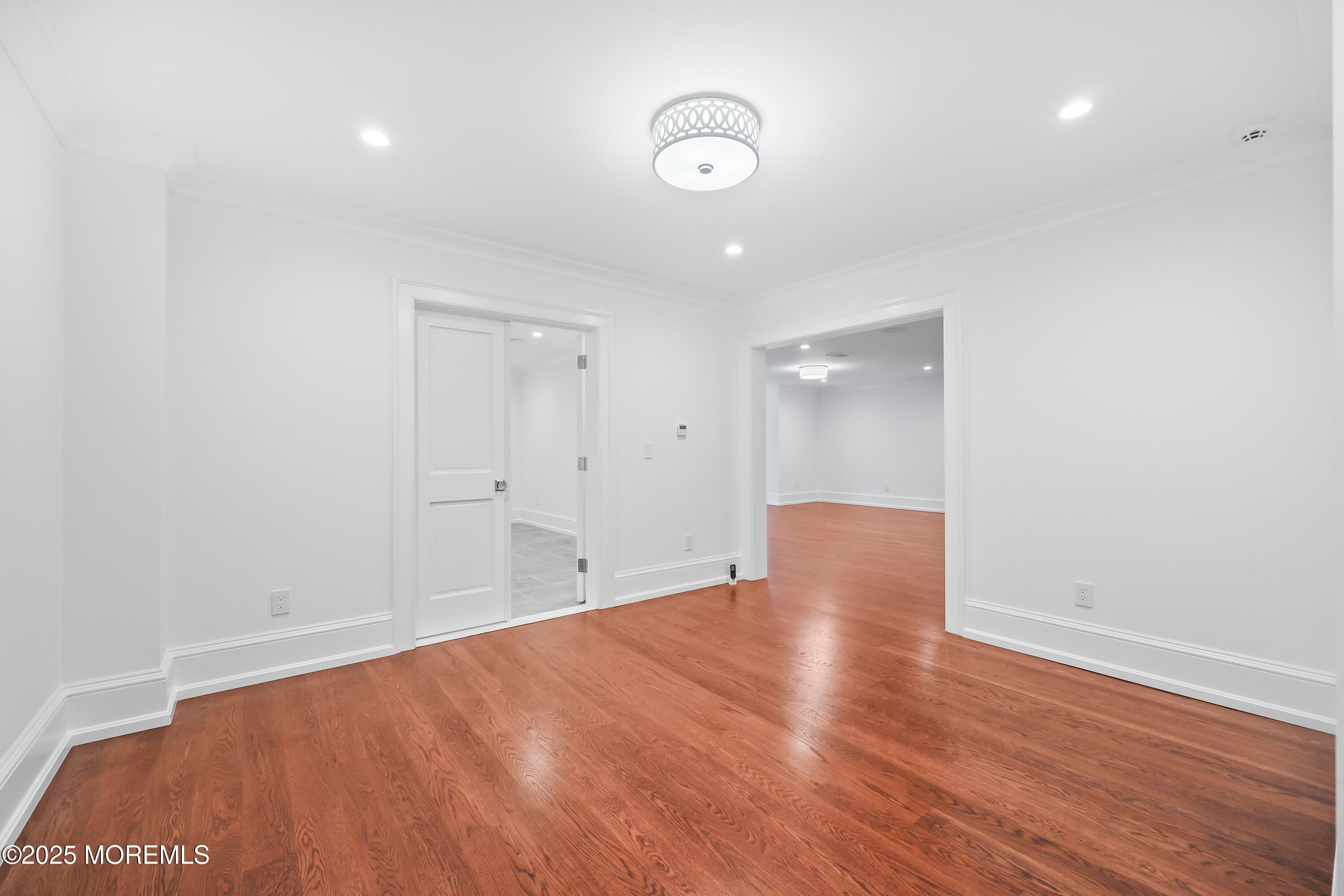 Rumson, New Jersey, 07760, United States, 6 Bedrooms Bedrooms, ,7 BathroomsBathrooms,Residential,Active,1904739