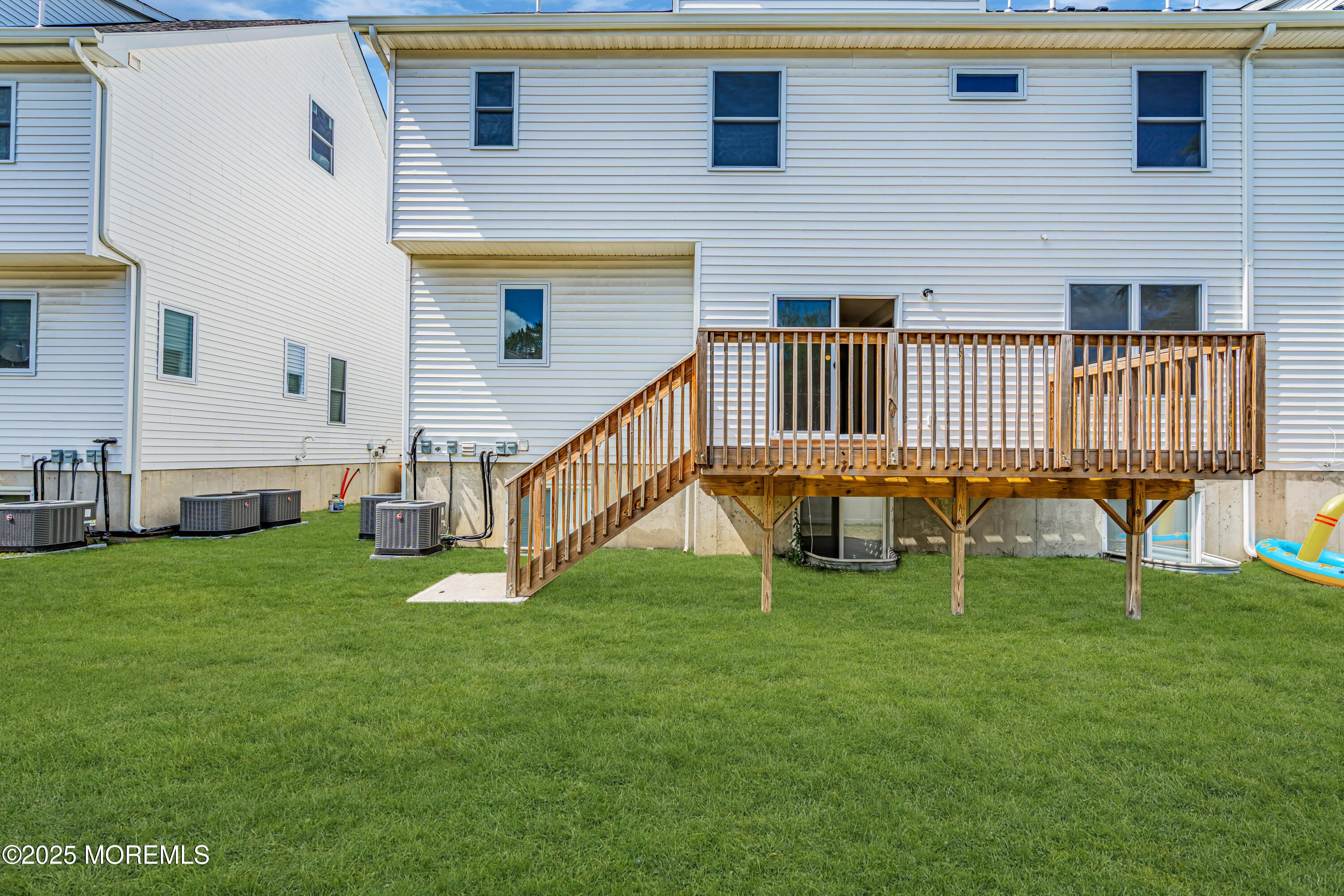 Lakewood, New Jersey, 08701, United States, 5 Bedrooms Bedrooms, ,4 BathroomsBathrooms,Residential,Active,1941365