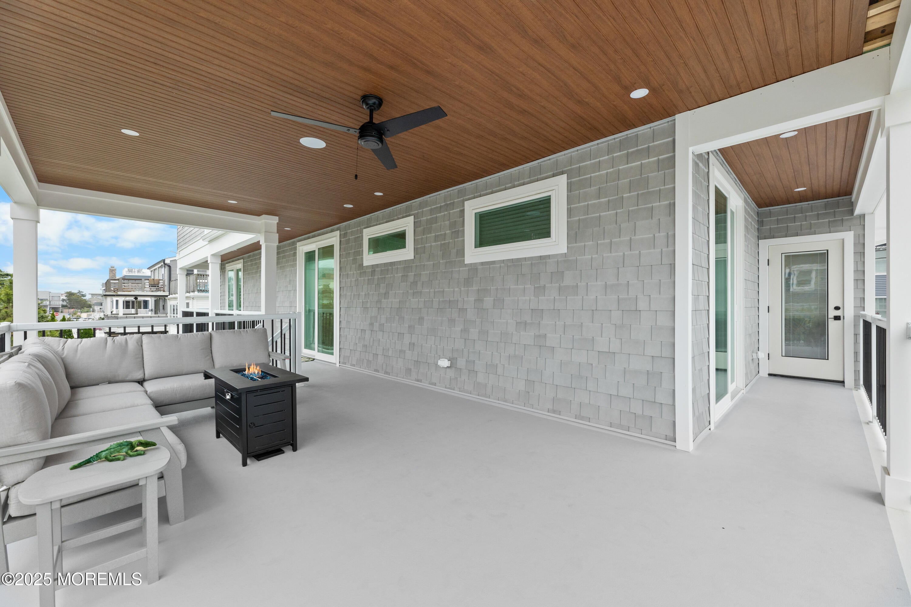 Beach Haven, New Jersey, 08008, United States, 6 Bedrooms Bedrooms, ,6 BathroomsBathrooms,Residential,Active,1969766