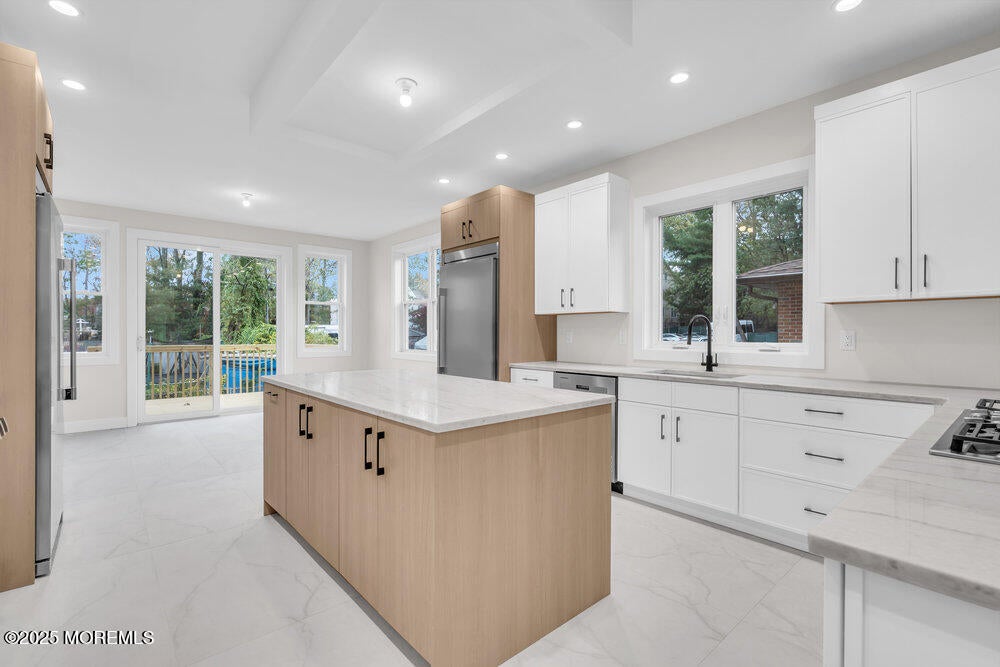 Lakewood, New Jersey, 08701, United States, 5 Bedrooms Bedrooms, ,4 BathroomsBathrooms,Residential,Active,1973269