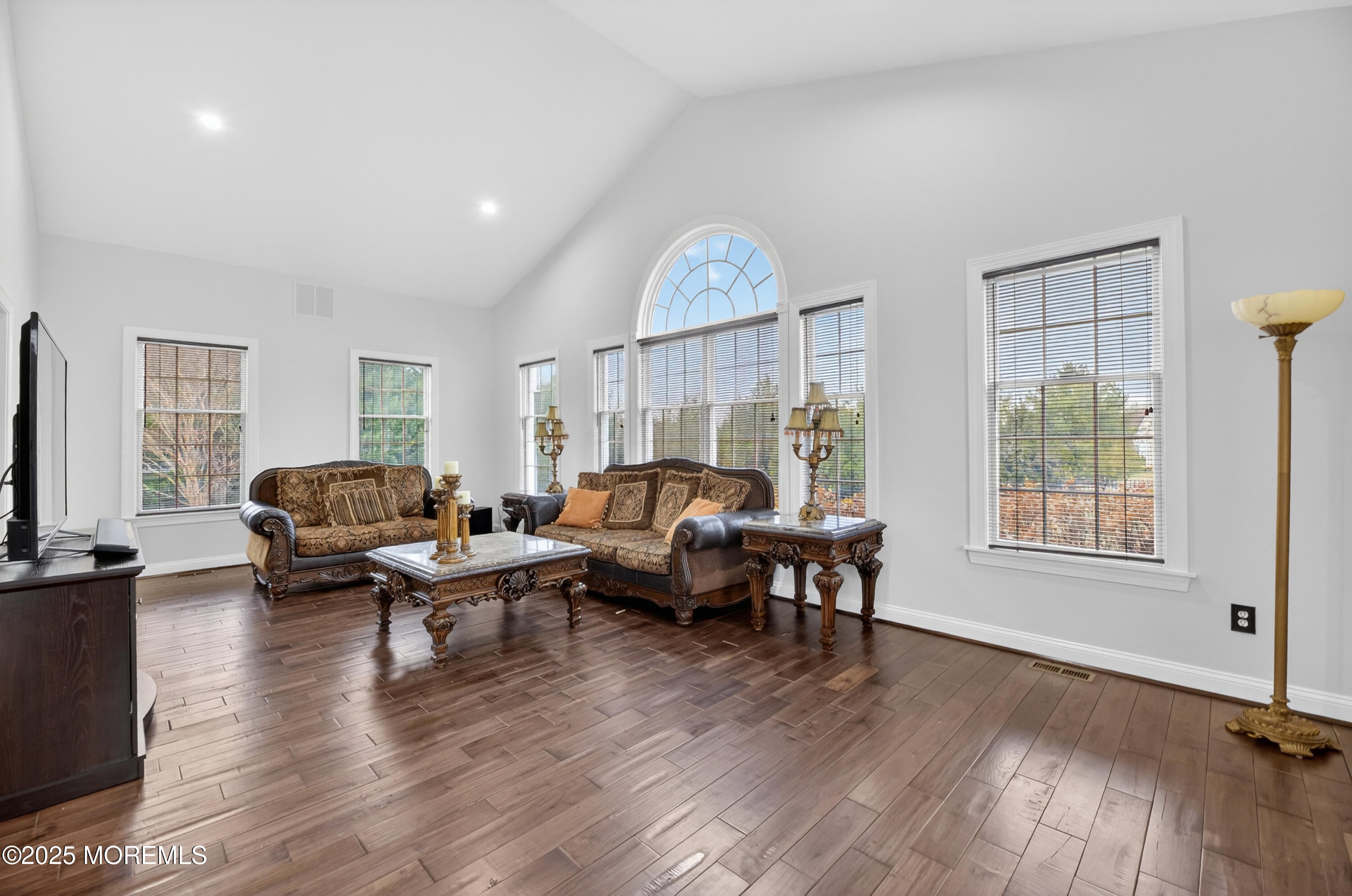 Millstone, New Jersey, 08510, United States, 4 Bedrooms Bedrooms, ,3 BathroomsBathrooms,Residential,Pending,2007227