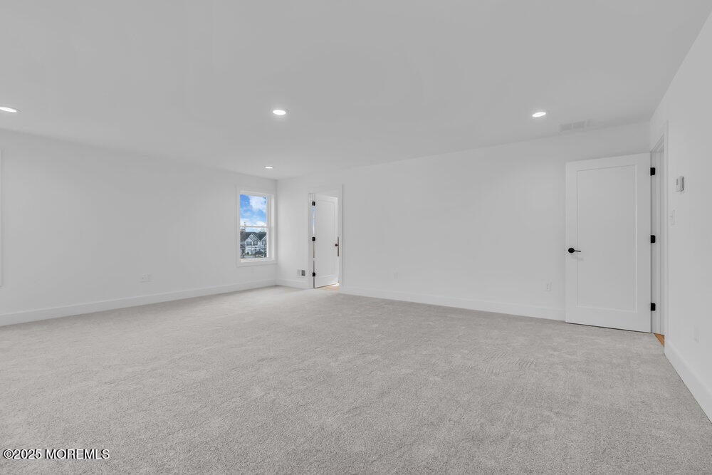 Toms River, New Jersey, 08755, United States, 5 Bedrooms Bedrooms, ,5 BathroomsBathrooms,Residential,Active,1997624