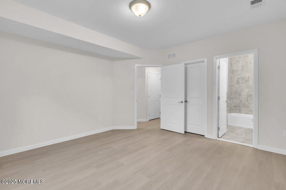 Lakewood, New Jersey, 08701, United States, 5 Bedrooms Bedrooms, ,4 BathroomsBathrooms,Residential,Active,1973269