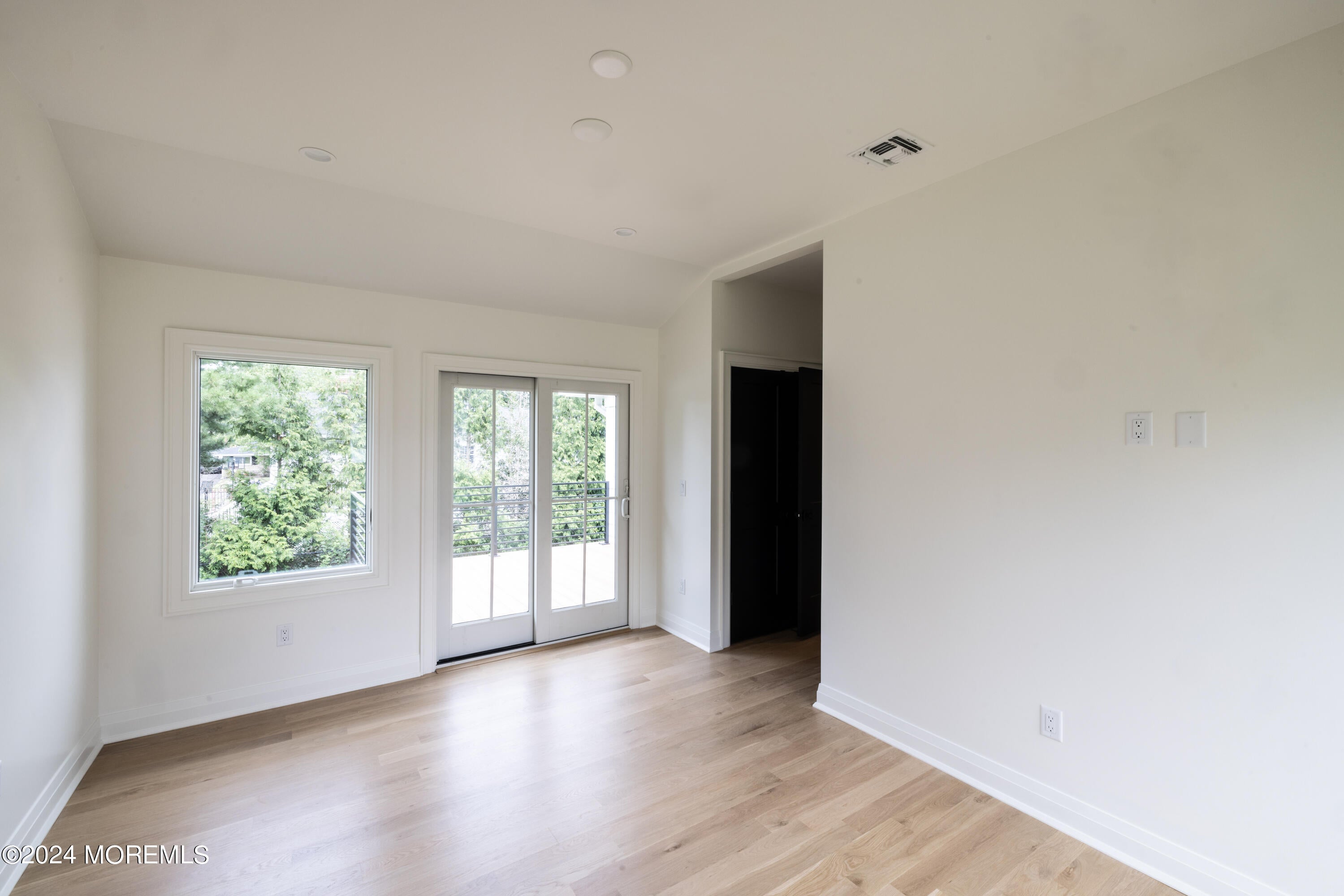 Oceanport, New Jersey, 07757, United States, 5 Bedrooms Bedrooms, ,5 BathroomsBathrooms,Residential,Active,1953251