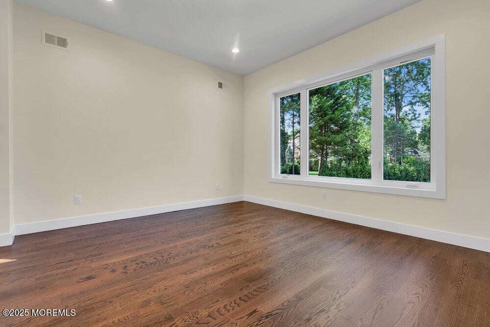 Jackson, New Jersey, 08527, United States, 6 Bedrooms Bedrooms, ,4 BathroomsBathrooms,Residential,Active,1973337