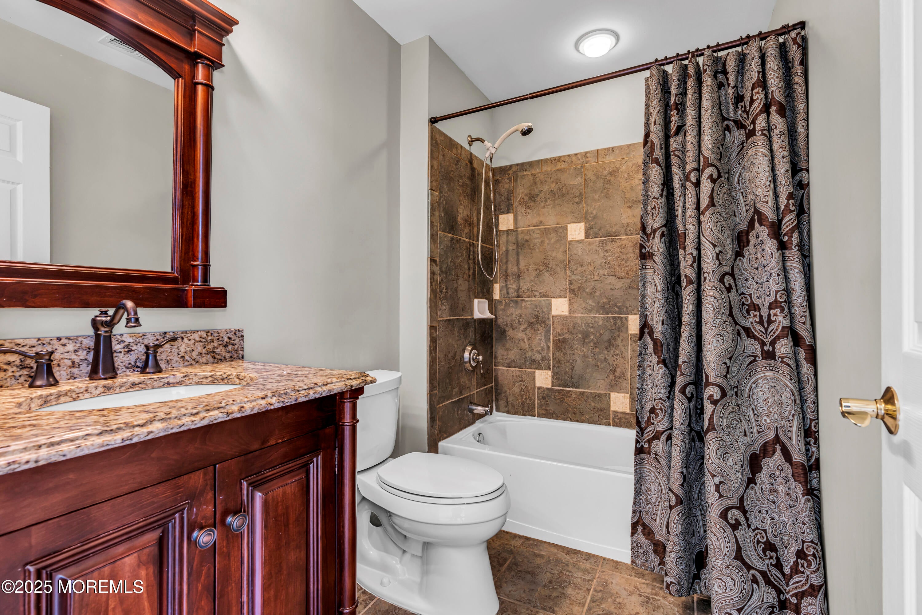 Farmingdale, New Jersey, 07727, United States, 4 Bedrooms Bedrooms, ,5 BathroomsBathrooms,Residential,Active,1868149