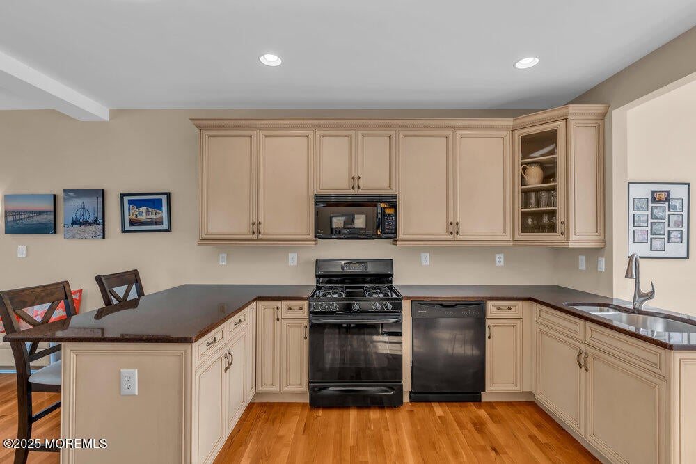 Long Branch, New Jersey, 07740, United States, 4 Bedrooms Bedrooms, ,4 BathroomsBathrooms,Residential,Active,1941125