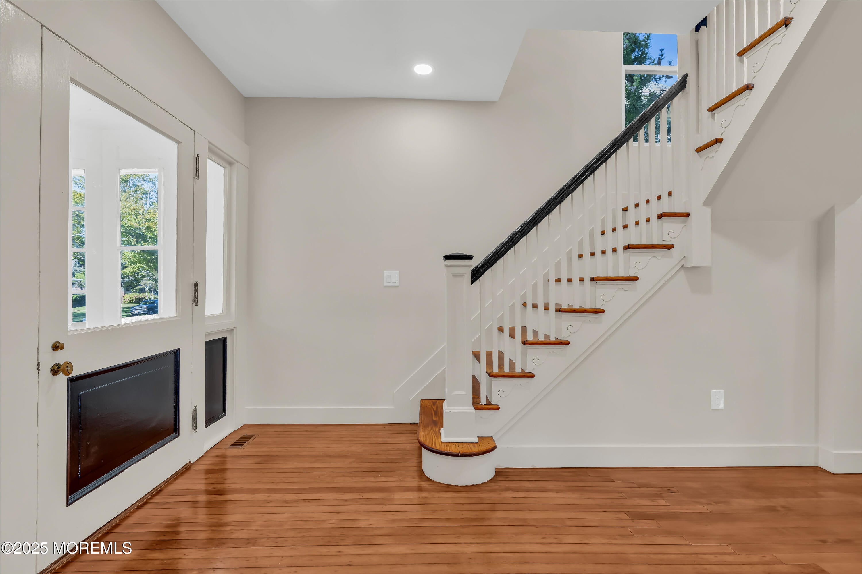 Asbury Park, New Jersey, 07712, United States, 6 Bedrooms Bedrooms, ,4 BathroomsBathrooms,Residential,Active,1929708