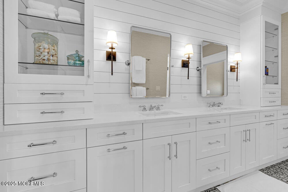 Sea Girt, New Jersey, 08750, United States, 5 Bedrooms Bedrooms, ,6 BathroomsBathrooms,Residential,Active,1914780