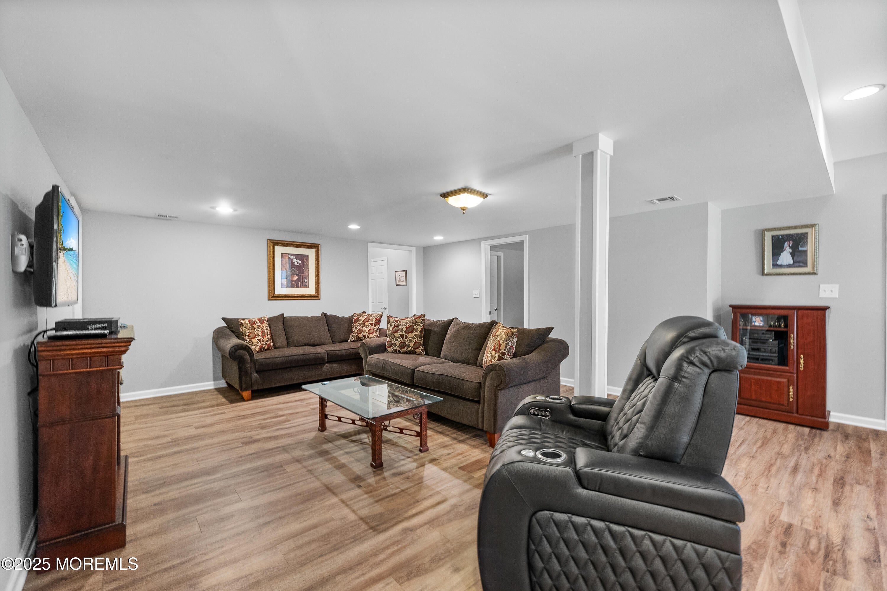 Millstone, New Jersey, 08510, United States, 5 Bedrooms Bedrooms, ,6 BathroomsBathrooms,Residential,Active,1954020