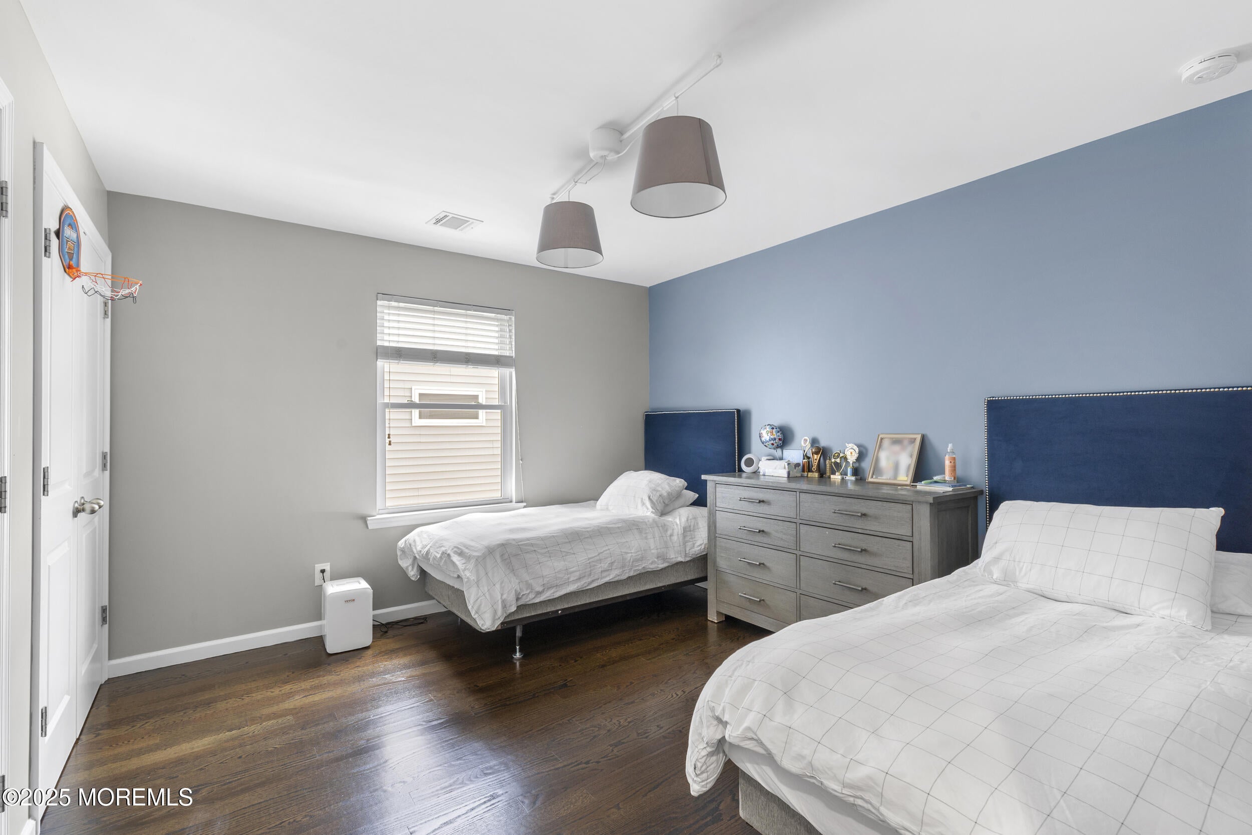 Lakewood, New Jersey, 08701, United States, 10 Bedrooms Bedrooms, ,6 BathroomsBathrooms,Residential,Pending,1973270