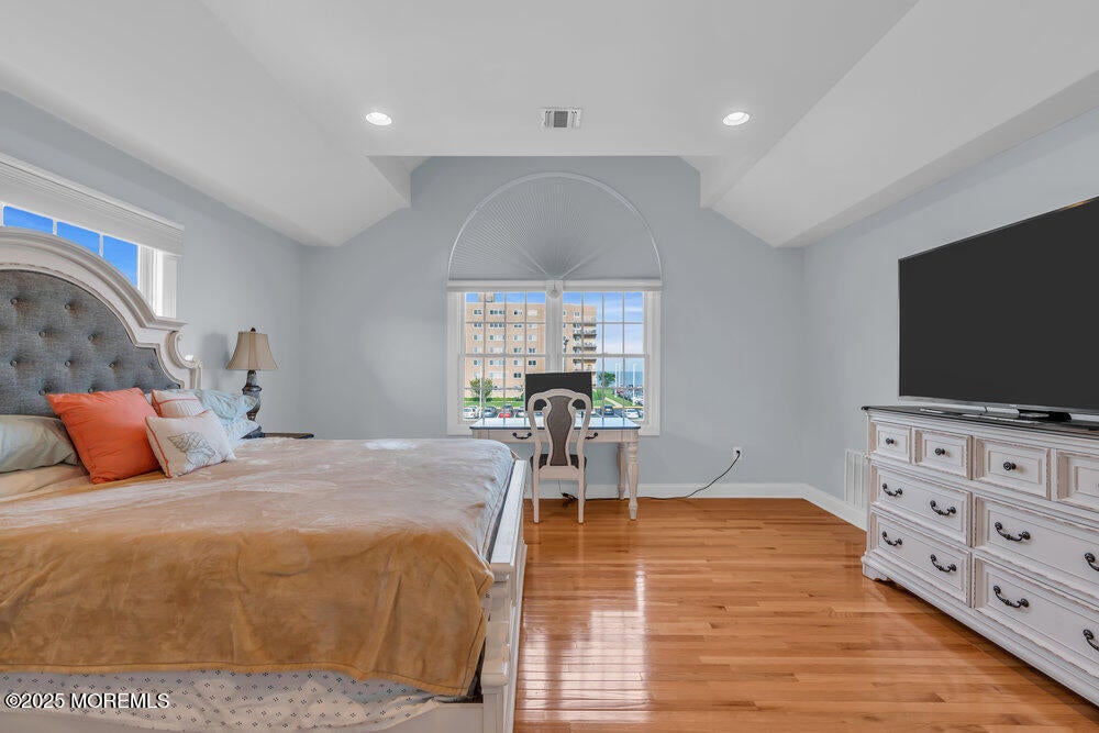Long Branch, New Jersey, 07740, United States, 4 Bedrooms Bedrooms, ,4 BathroomsBathrooms,Residential,Active,1941125