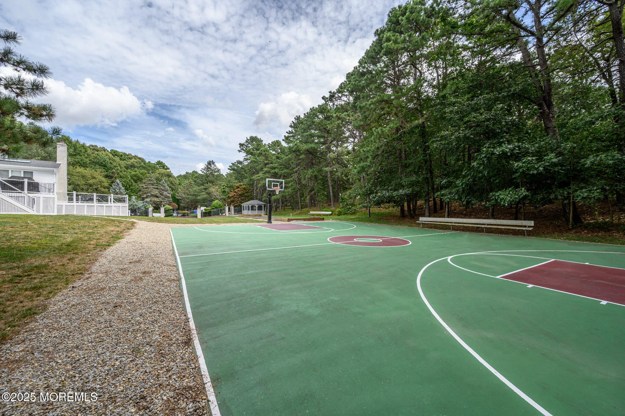 Manalapan, New Jersey, 07726, United States, 6 Bedrooms Bedrooms, ,4 BathroomsBathrooms,Residential,Active,1929411